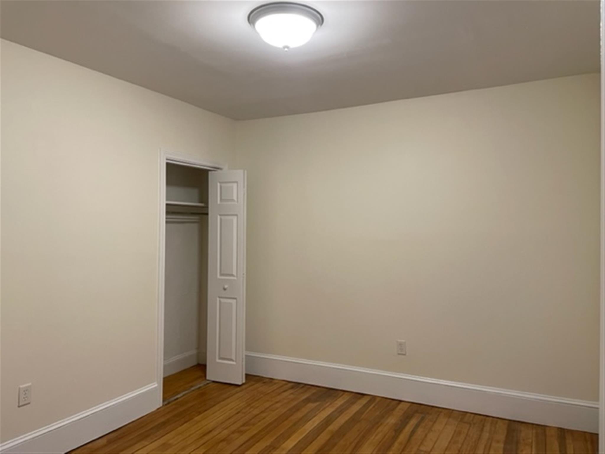 42 Linden Ave, Porter Square