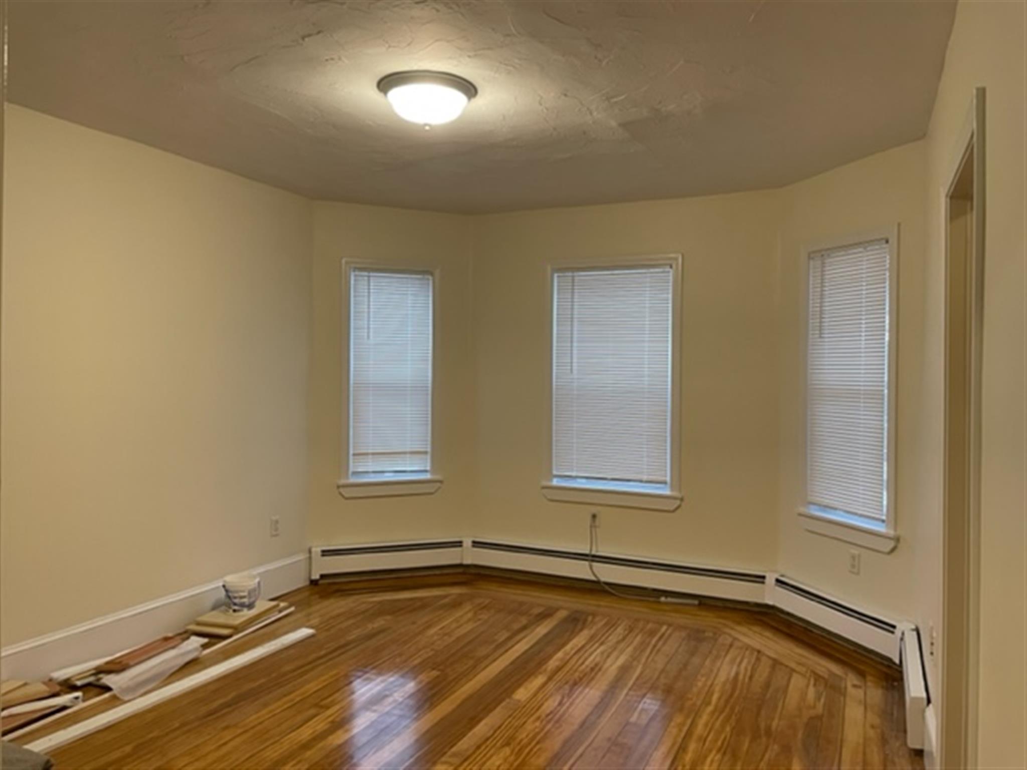 42 Linden Ave, Porter Square