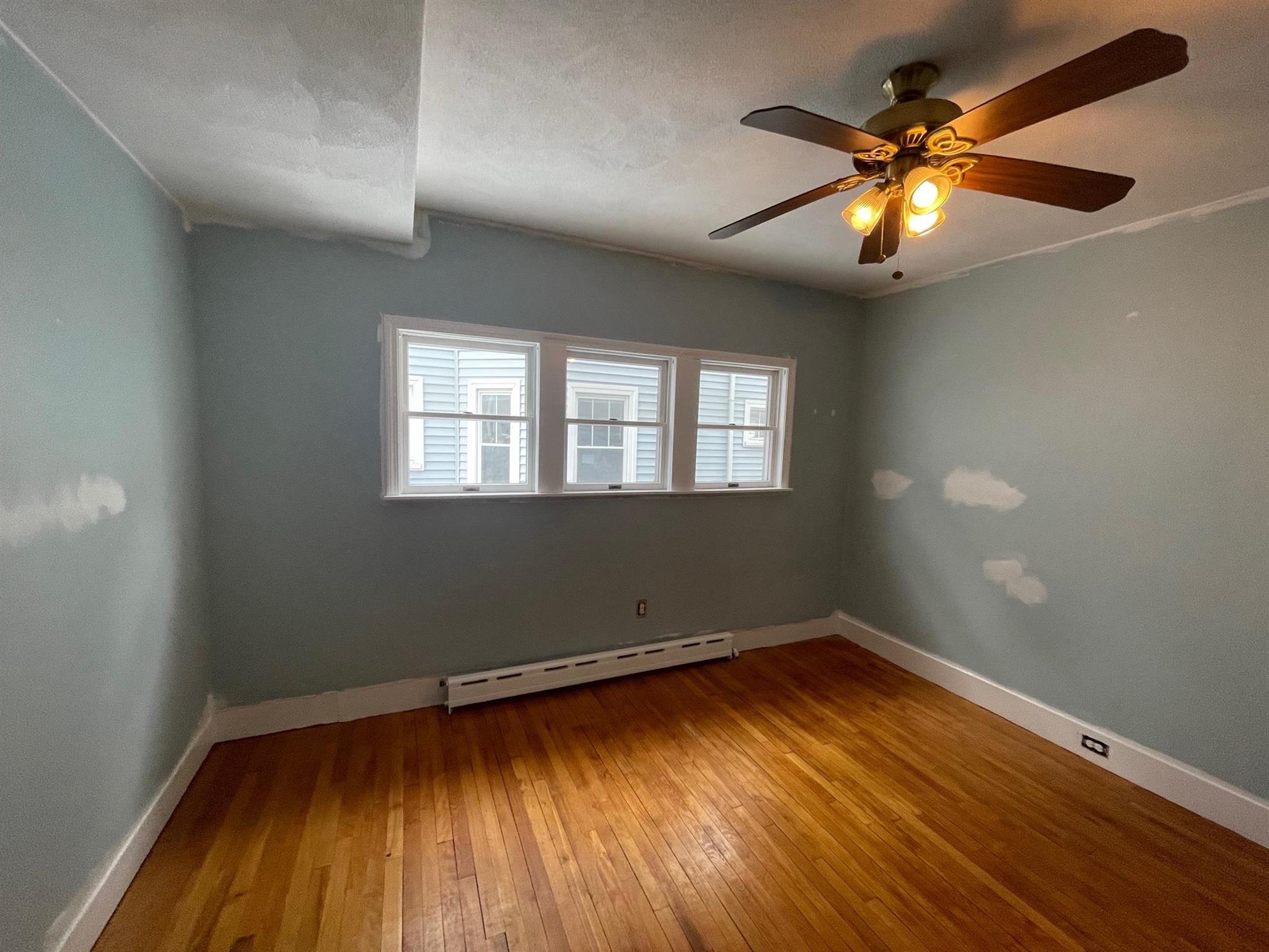 24 Stoughton St, Medford