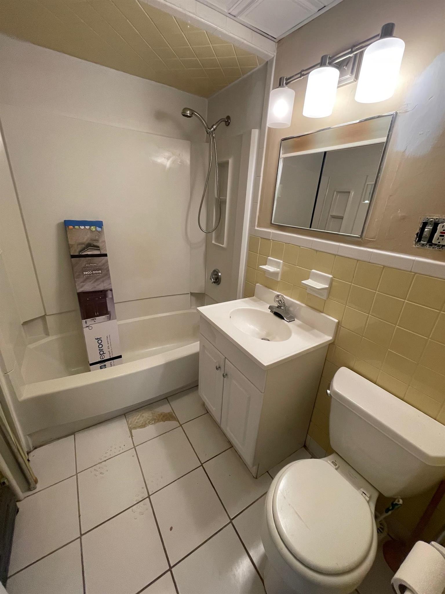 24 Stoughton St, Medford