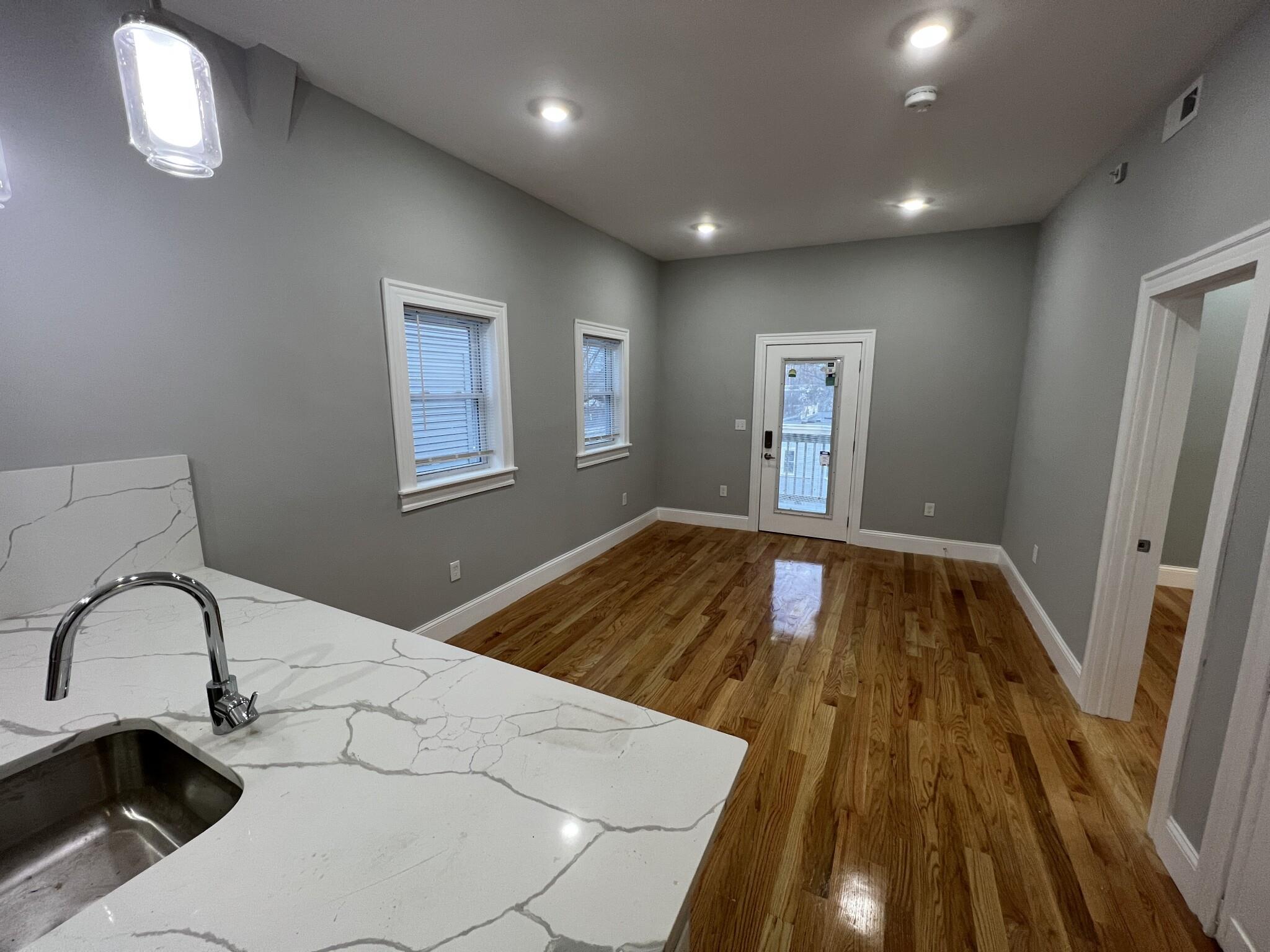 15 Harold St, Inman Square