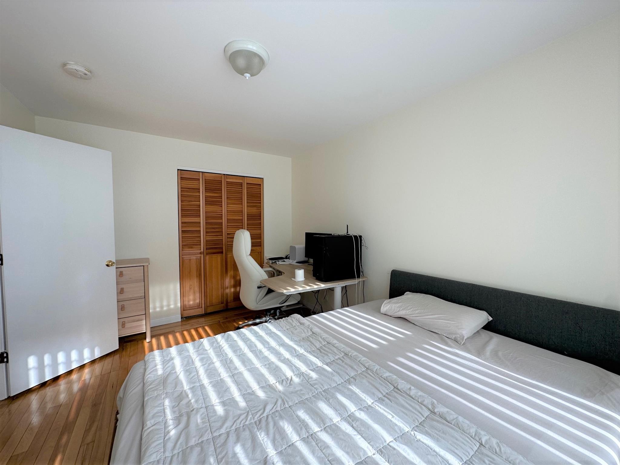 35 Davis Sq, Davis Square