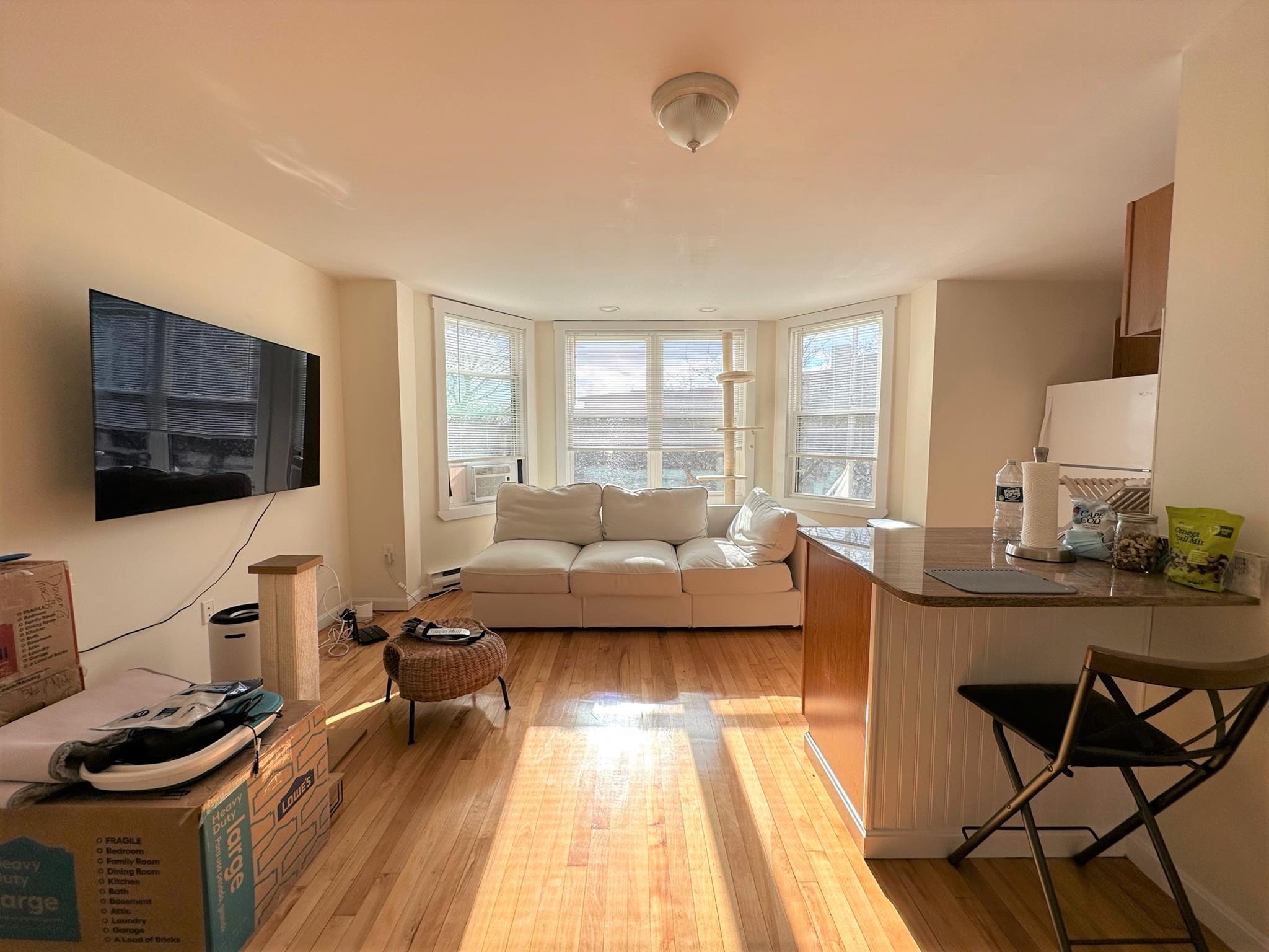 35 Davis Sq, Davis Square