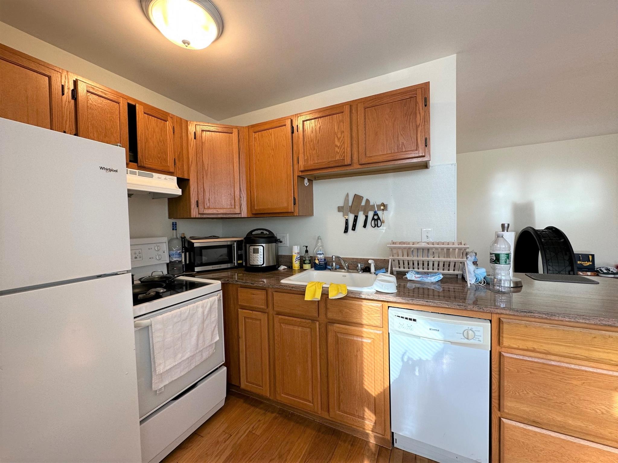 35 Davis Sq, Davis Square