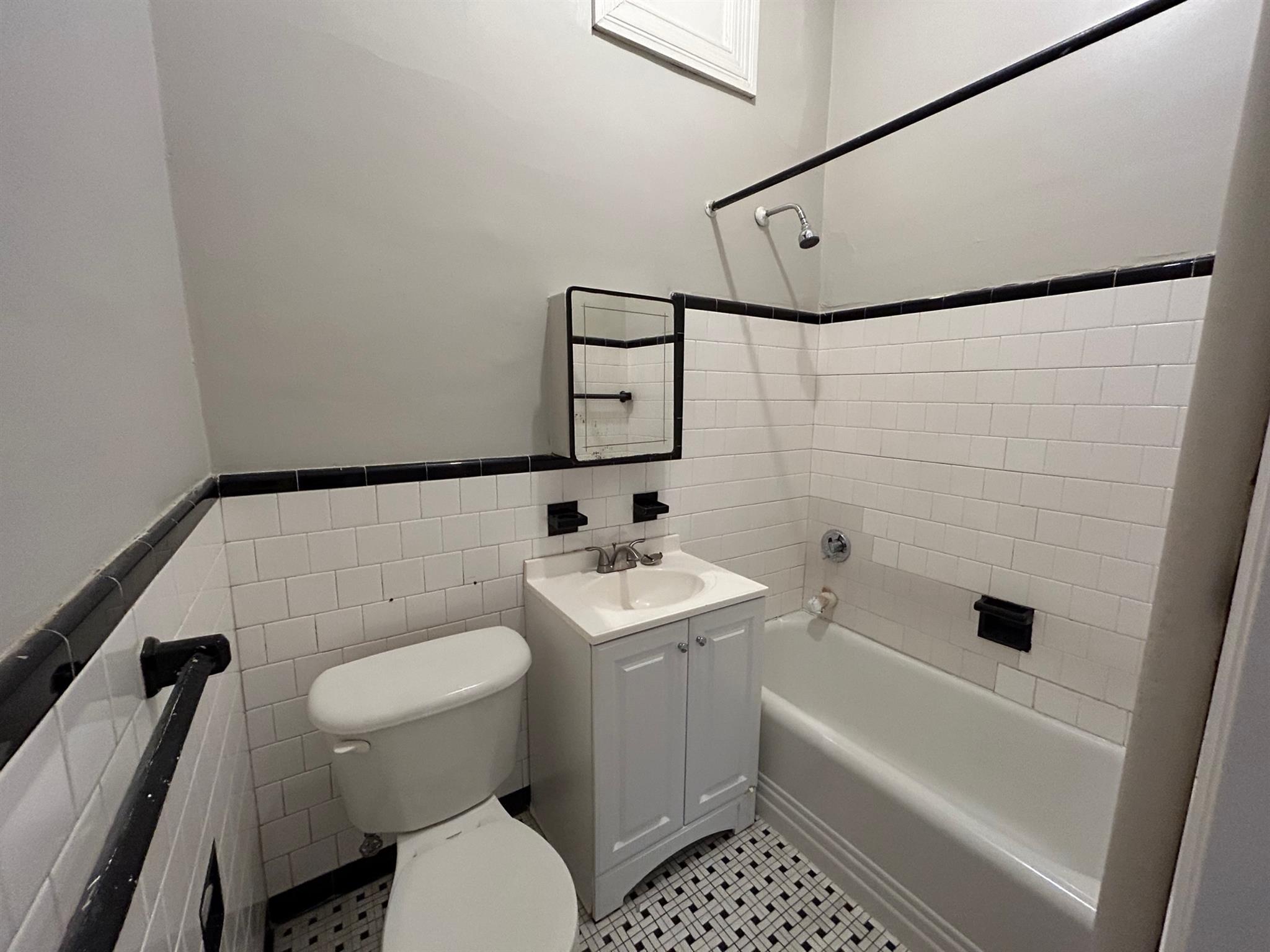 9 Sewall Ave, Coolidge Corner