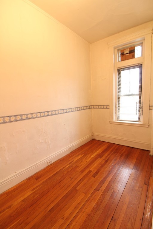 382 Riverway, Fenway