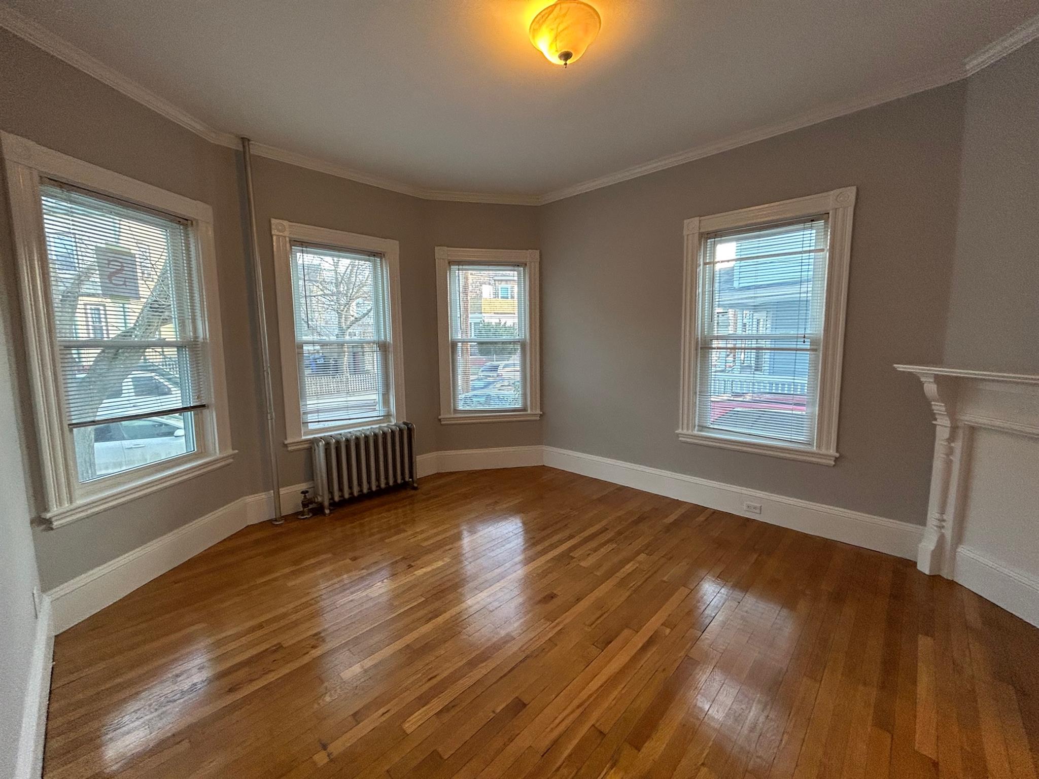 22 Bartlett St, Magoun Square