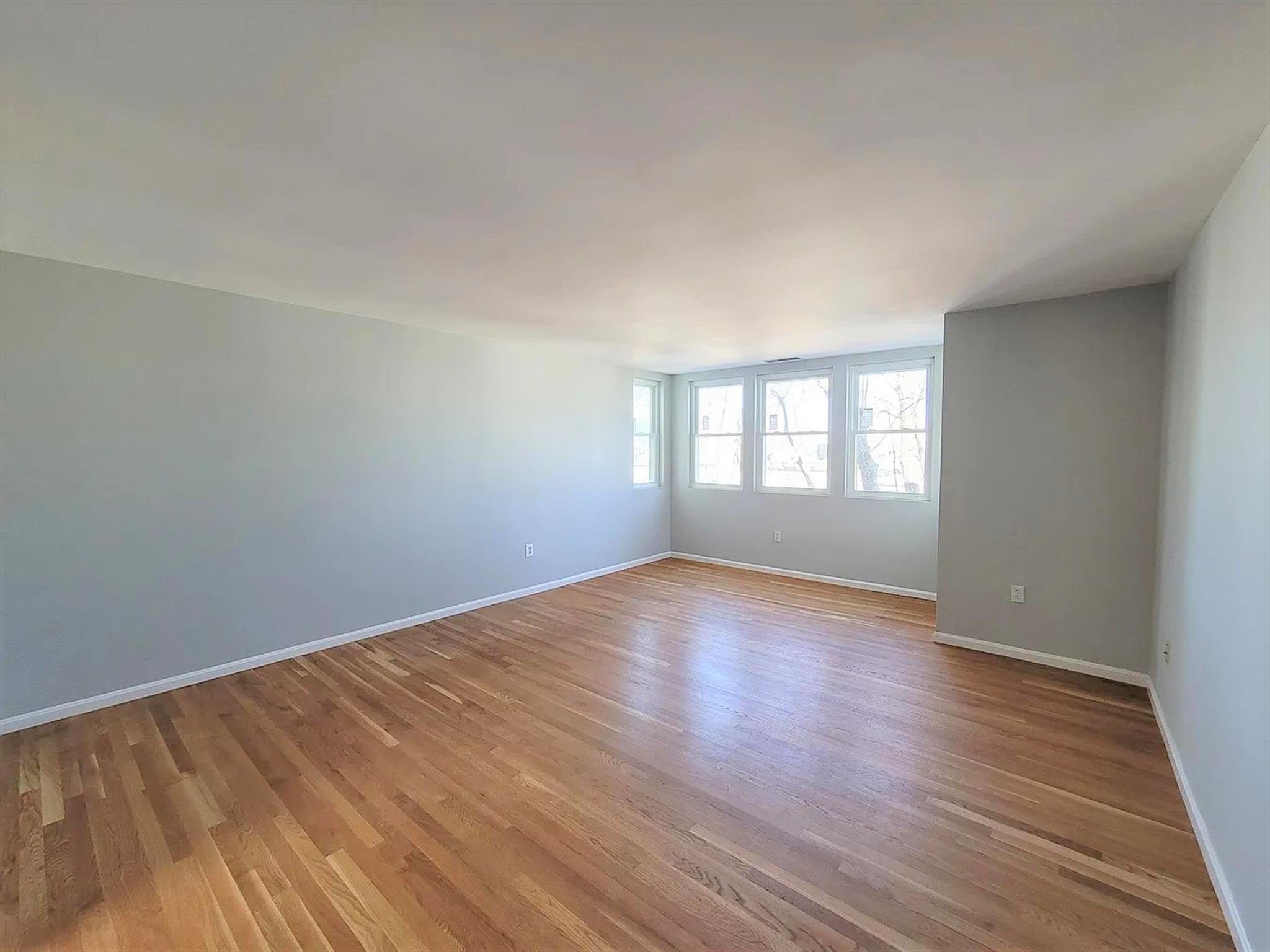 218 Thorndike St, East Cambridge