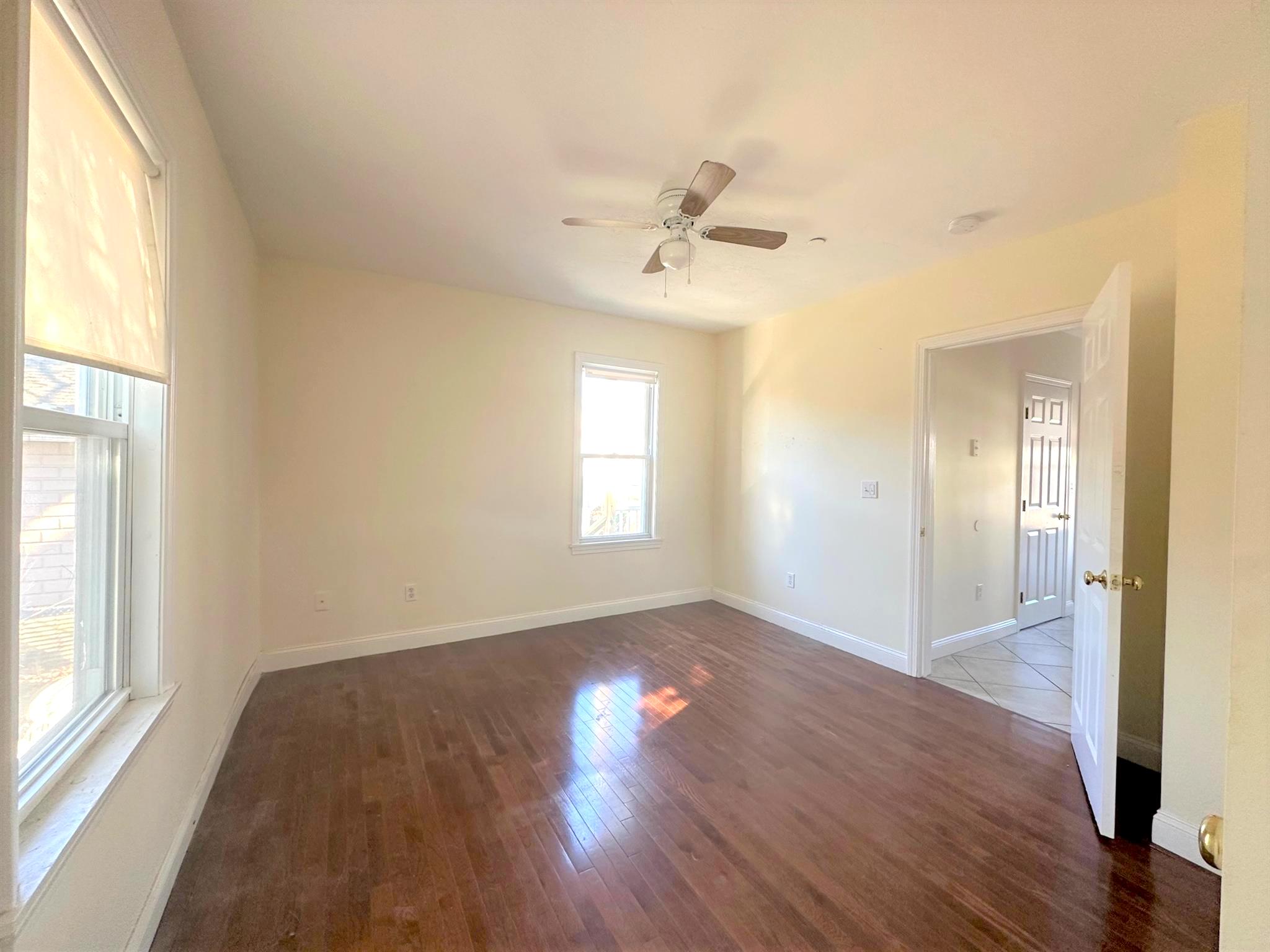 66 Paris St, Medford