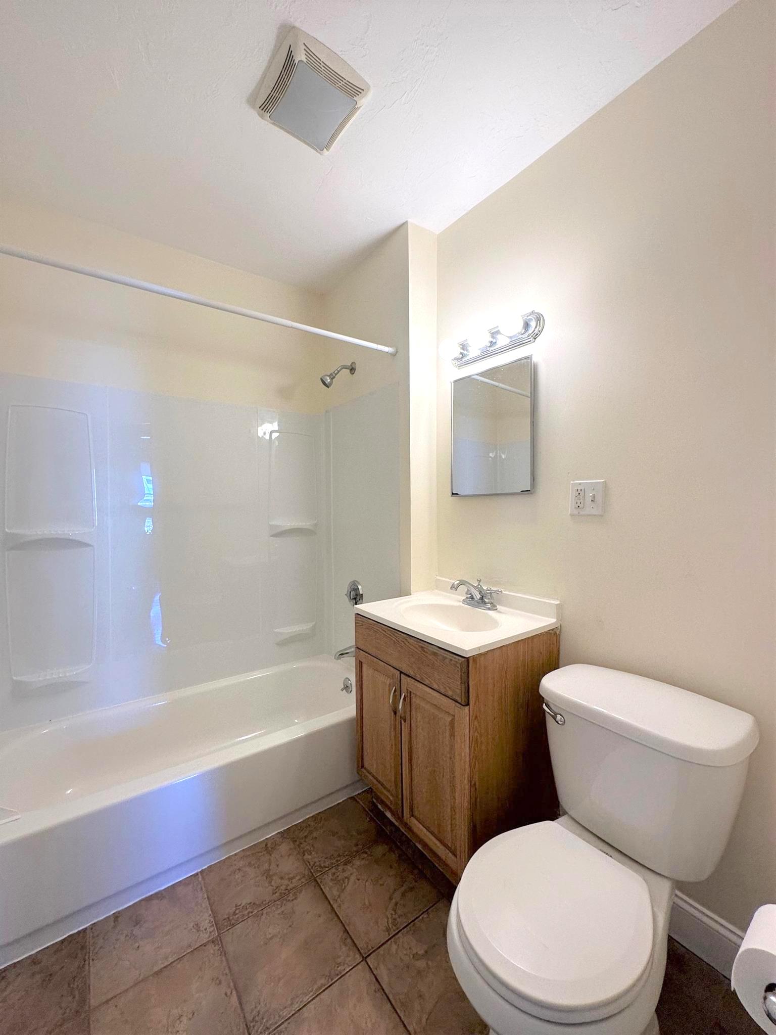 66 Paris St, Medford