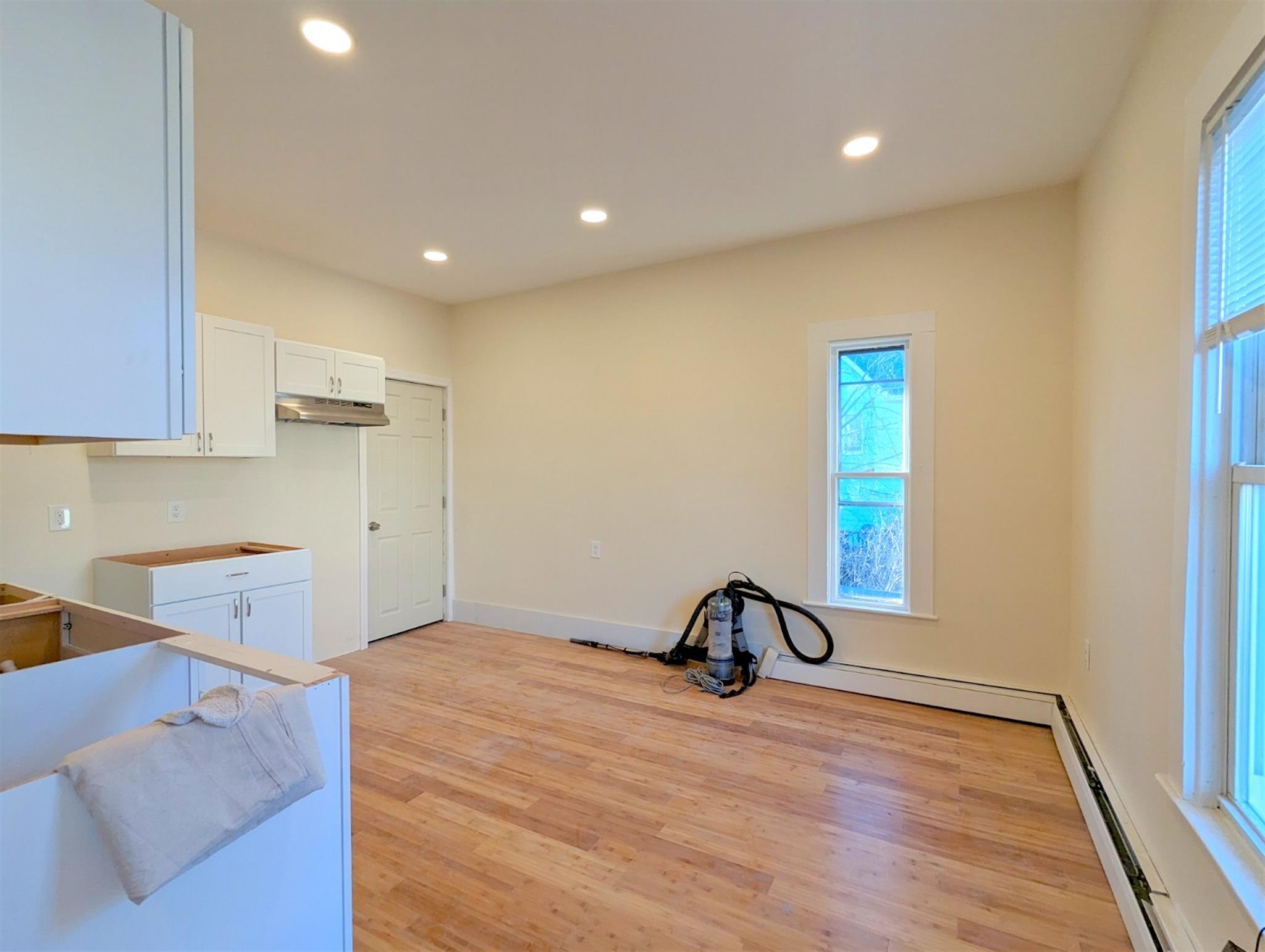 19 Cameron Ave, Davis Square