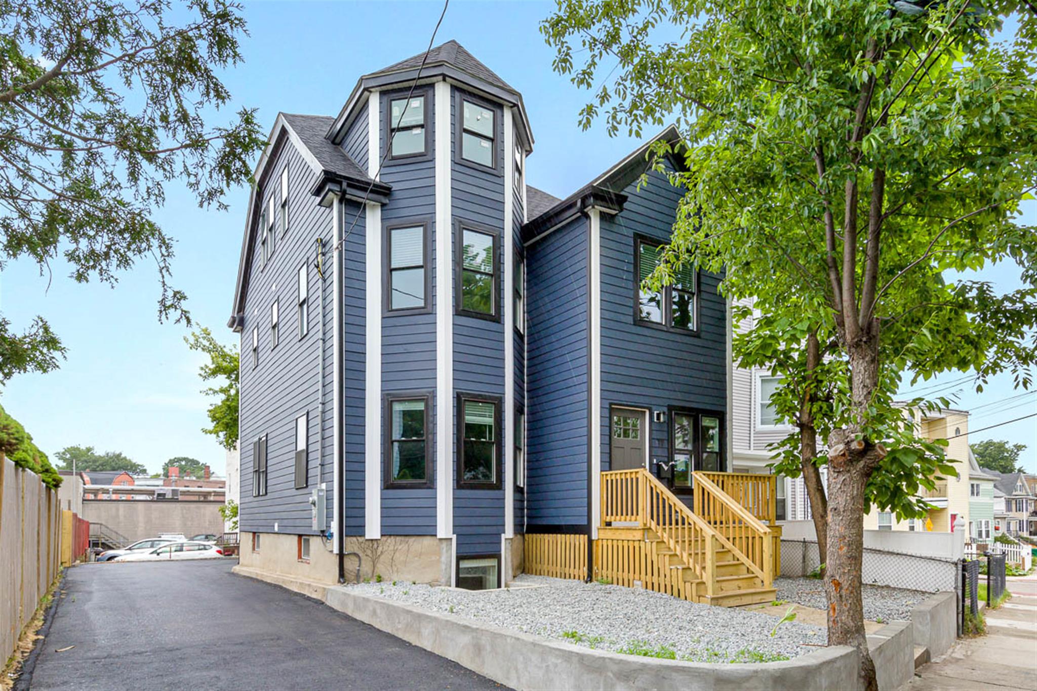 77 Winchester St, Tufts University