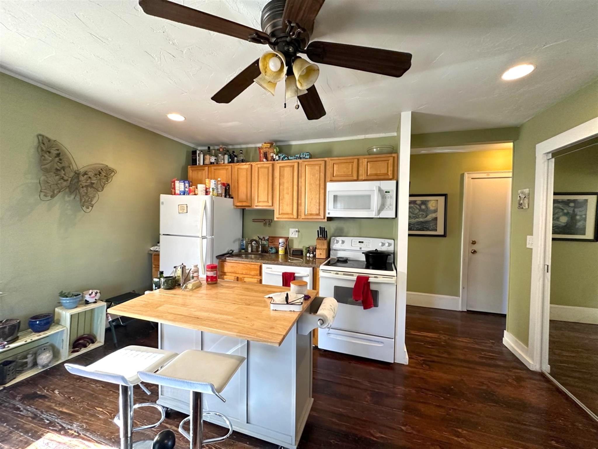 145 Highland Ave, Gilman Square