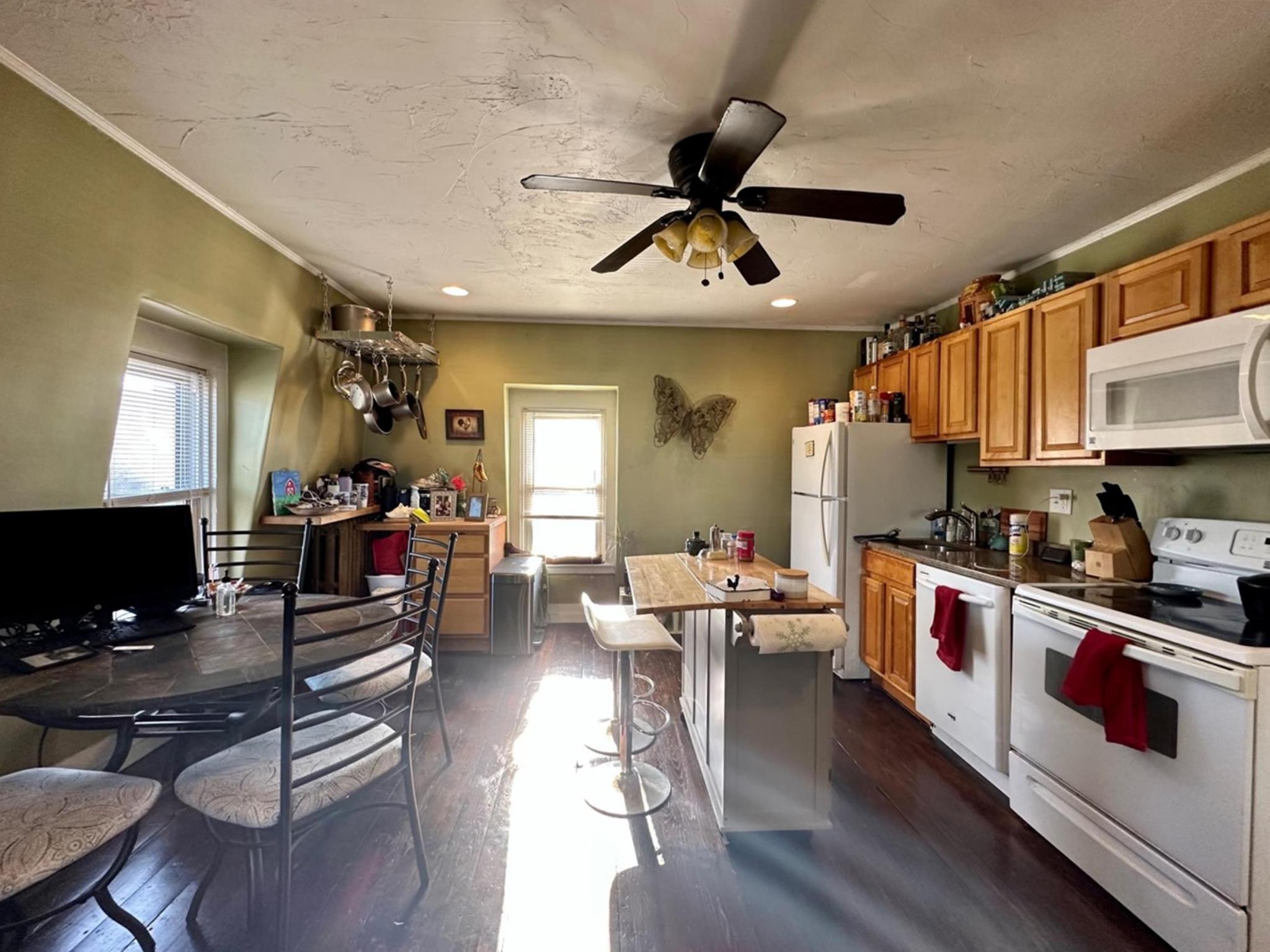 145 Highland Ave, Gilman Square