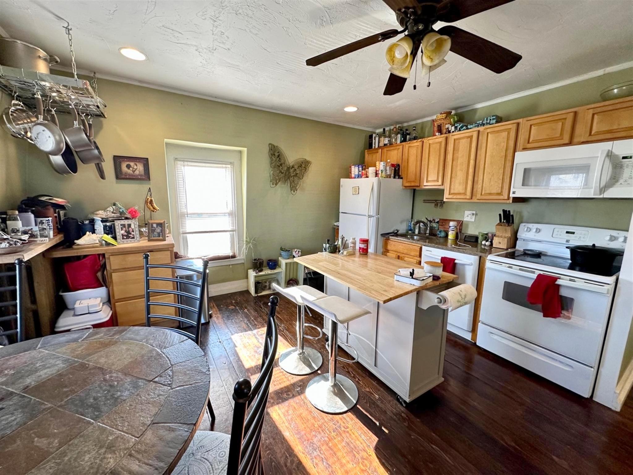 145 Highland Ave, Gilman Square