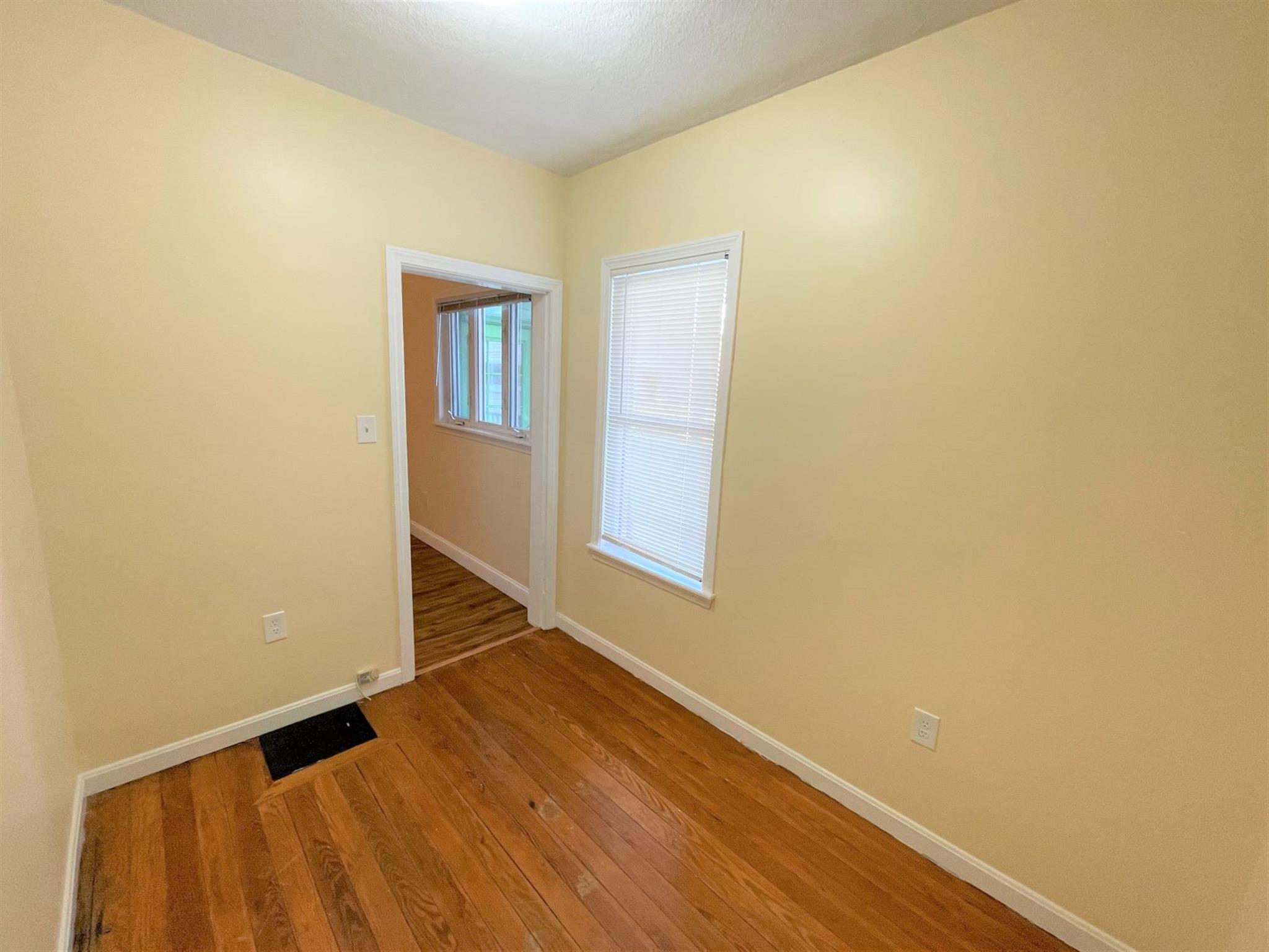 225 Holland St, Davis Square