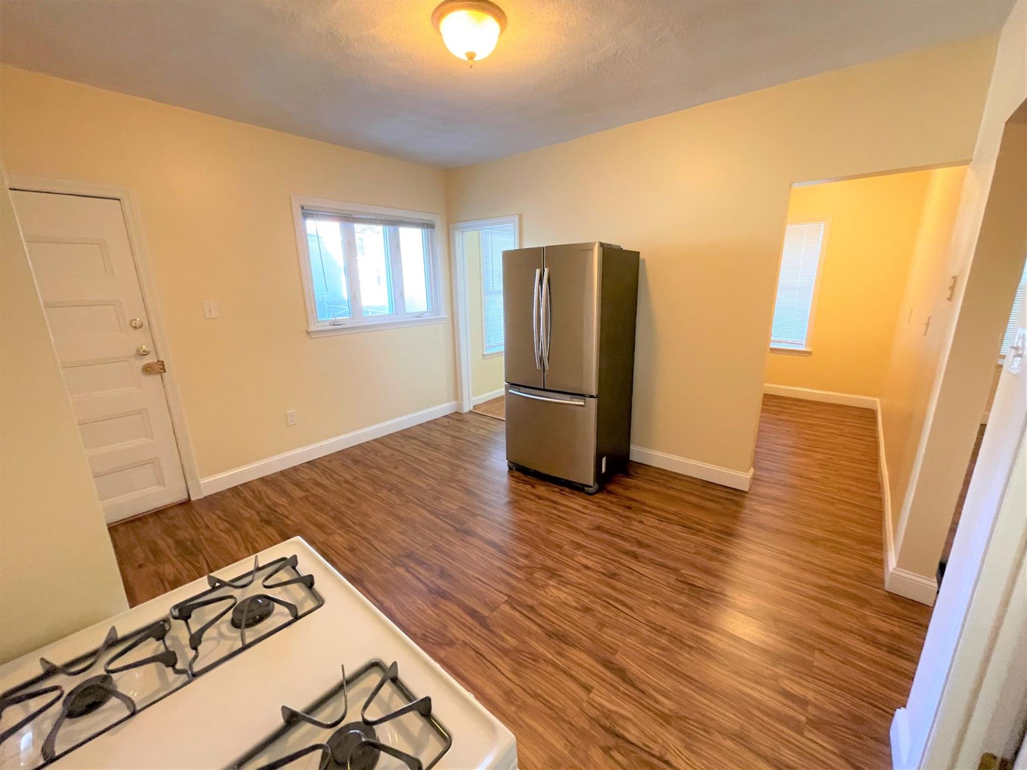 225 Holland St, Davis Square