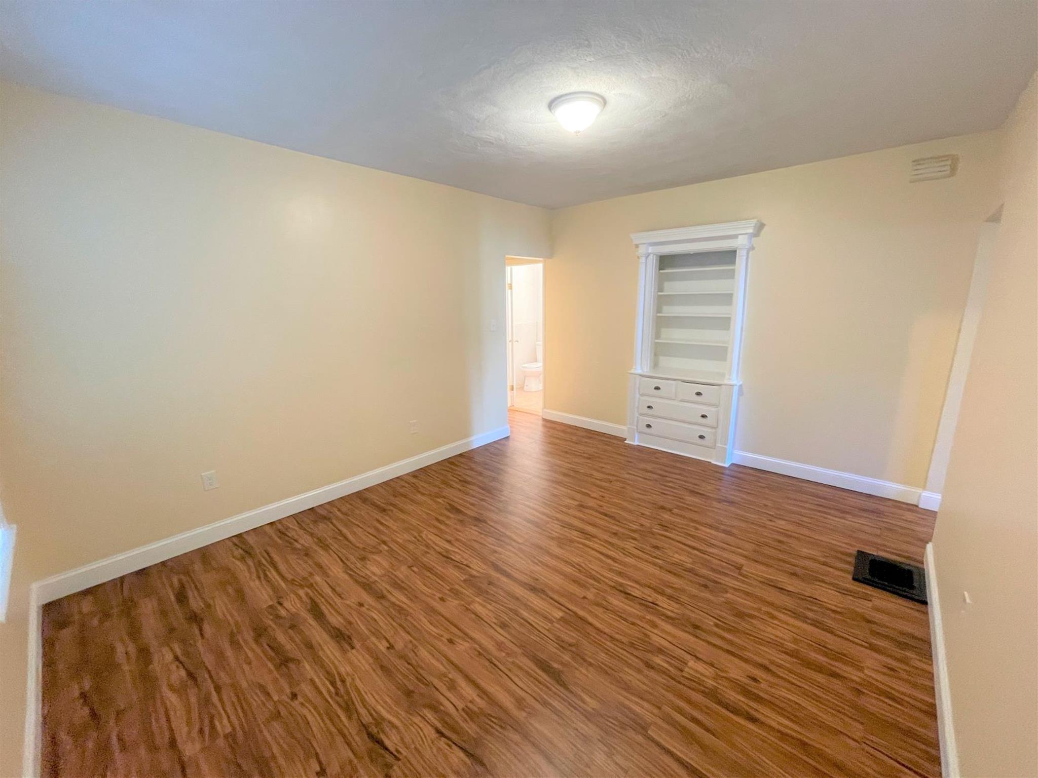 225 Holland St, Davis Square