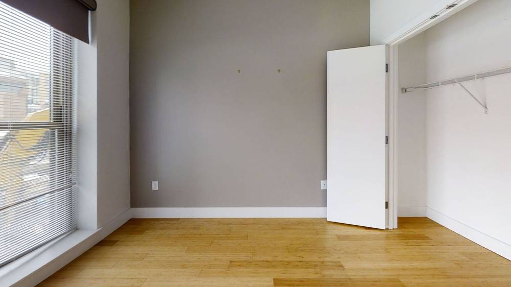 1085 Boylston St, Fenway