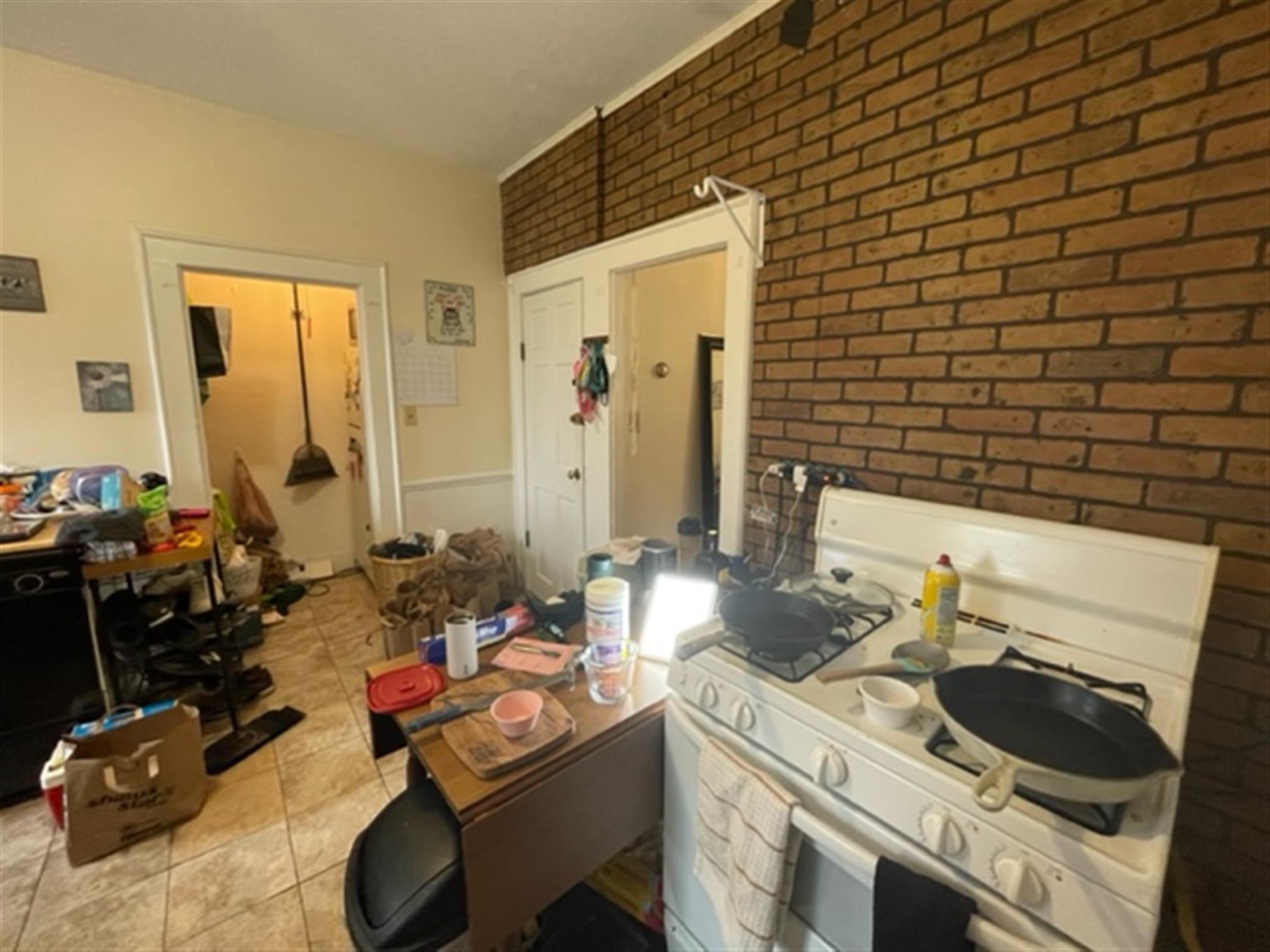 77 Bonair St, Winter Hill