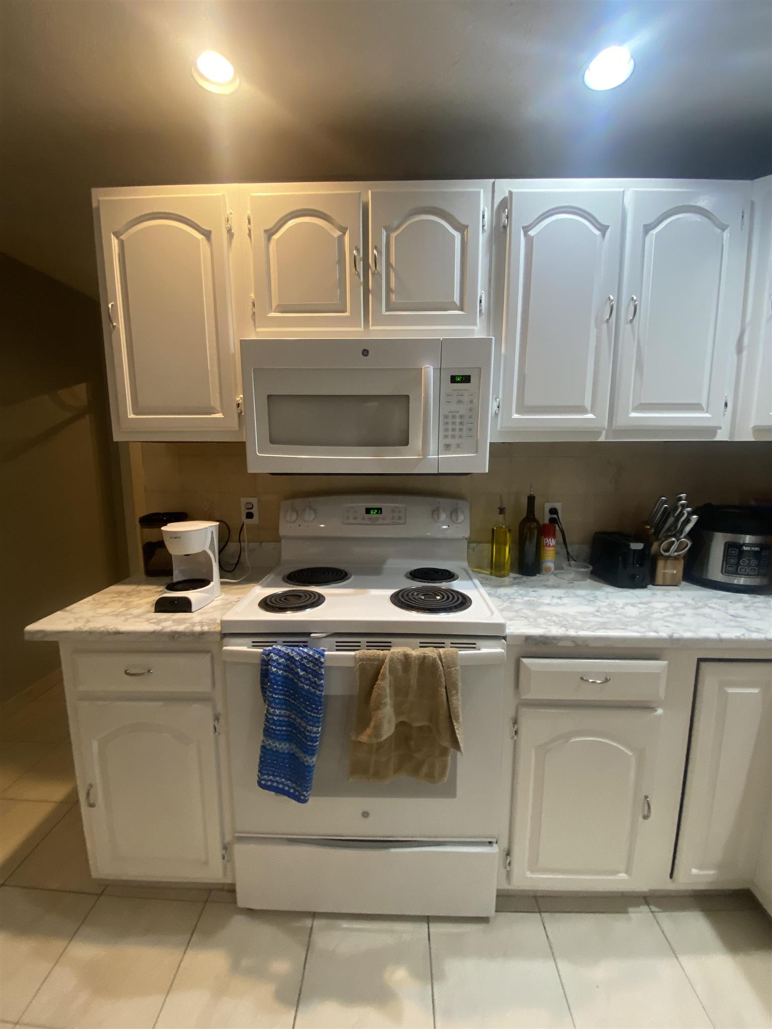 66 Paris St, Medford