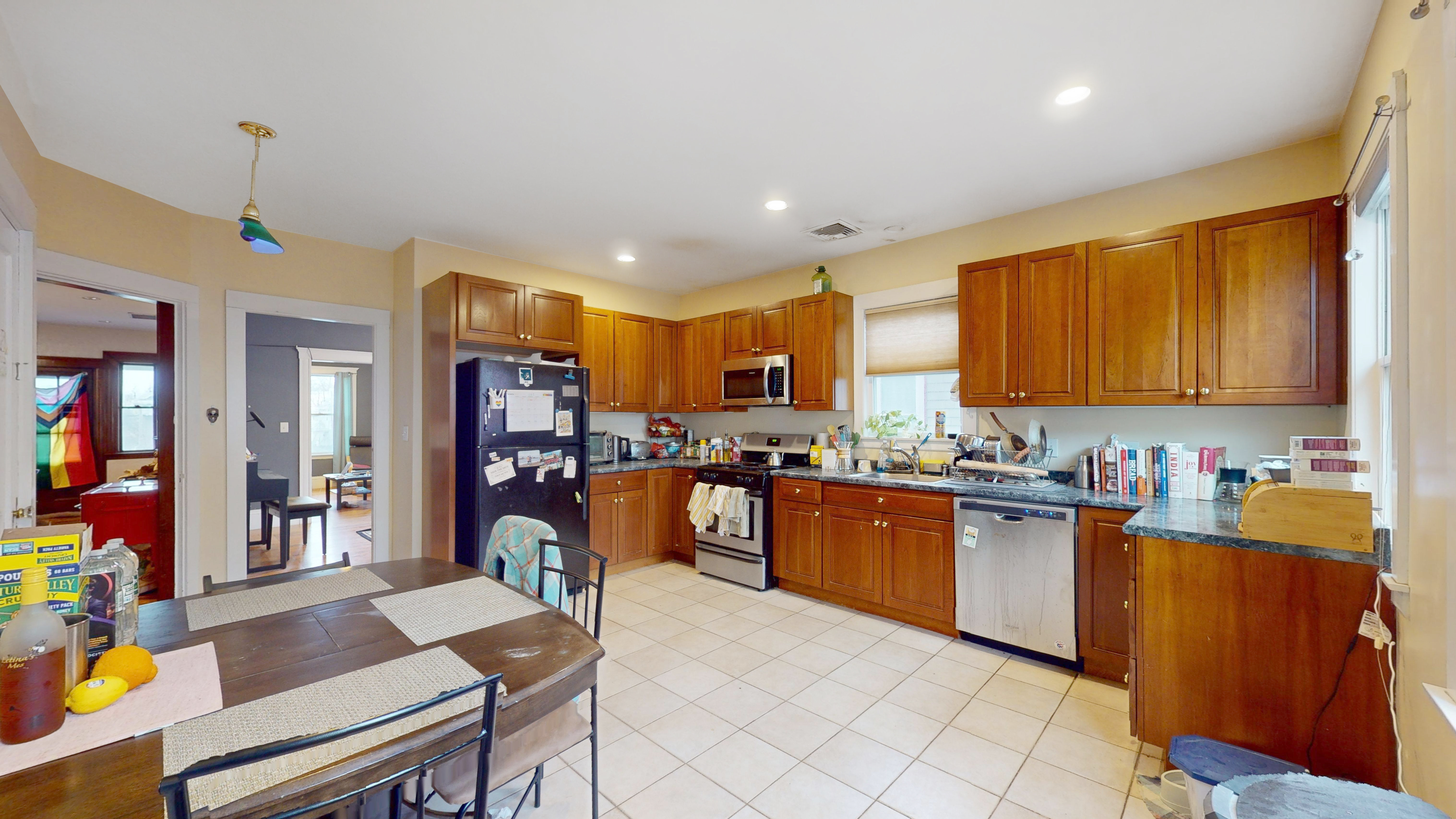 212 Powder House Boulevard, West Somerville