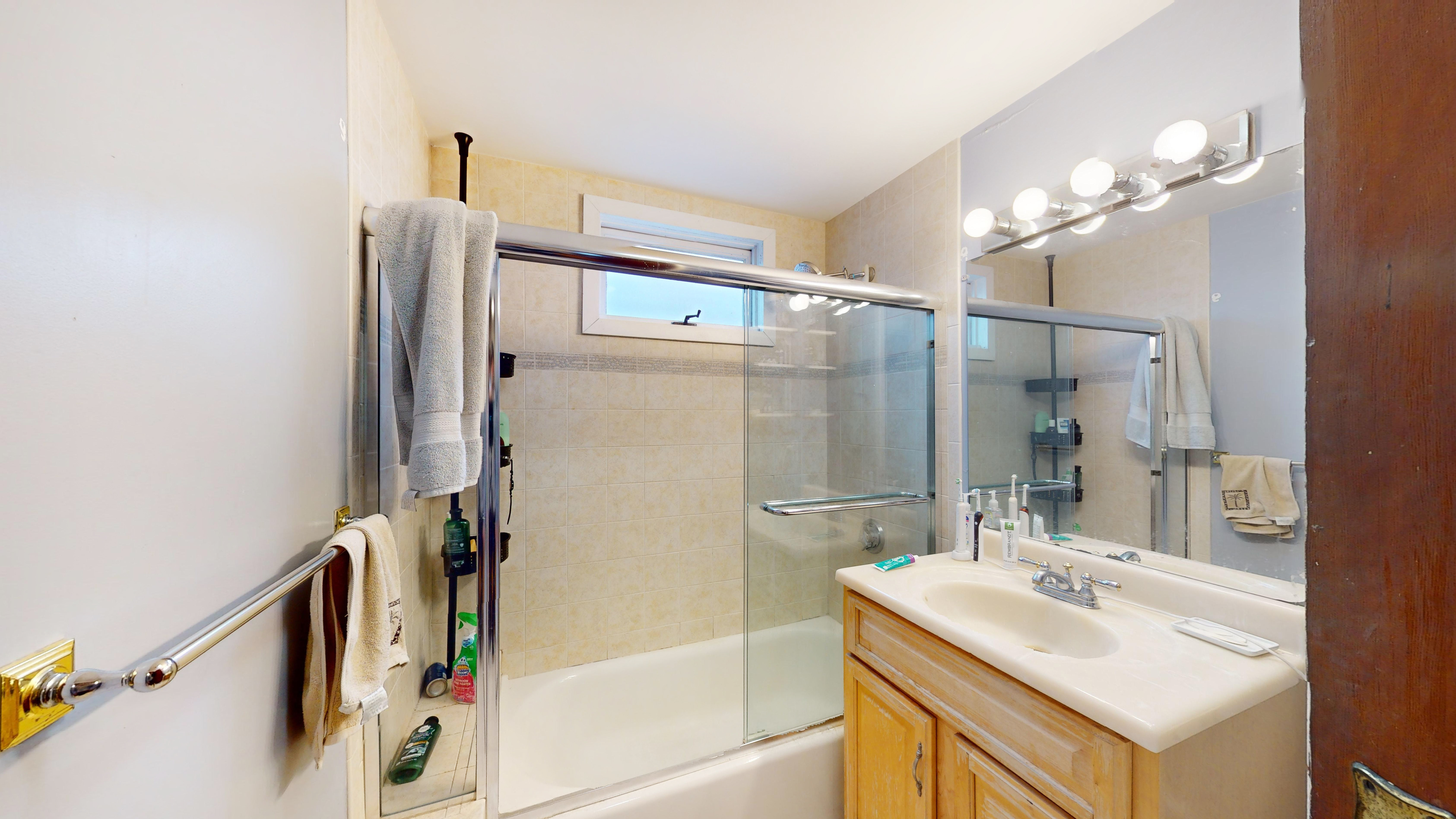 212 Powder House Boulevard, West Somerville