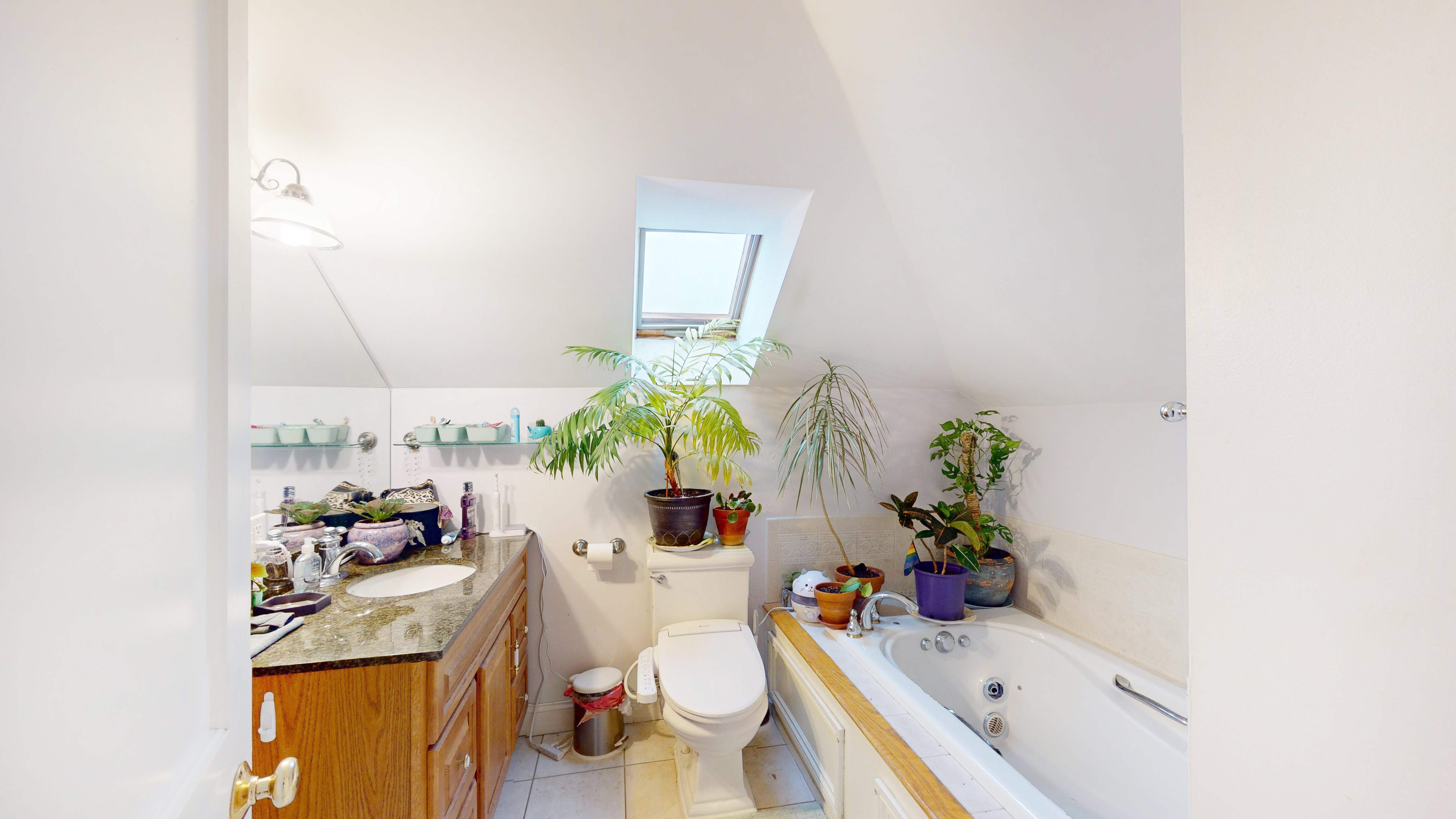 212 Powder House Boulevard, West Somerville