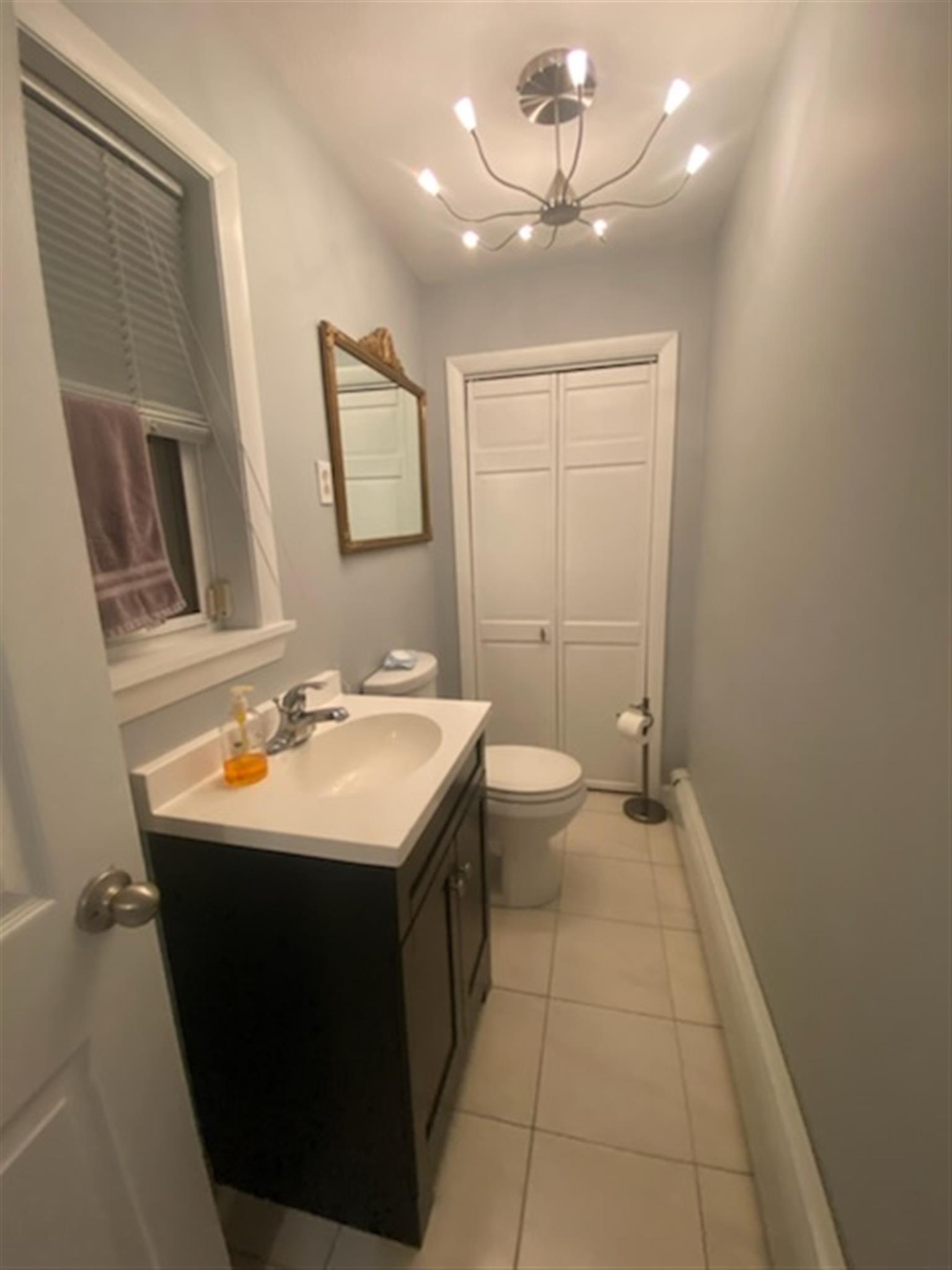 66 Paris St, Medford