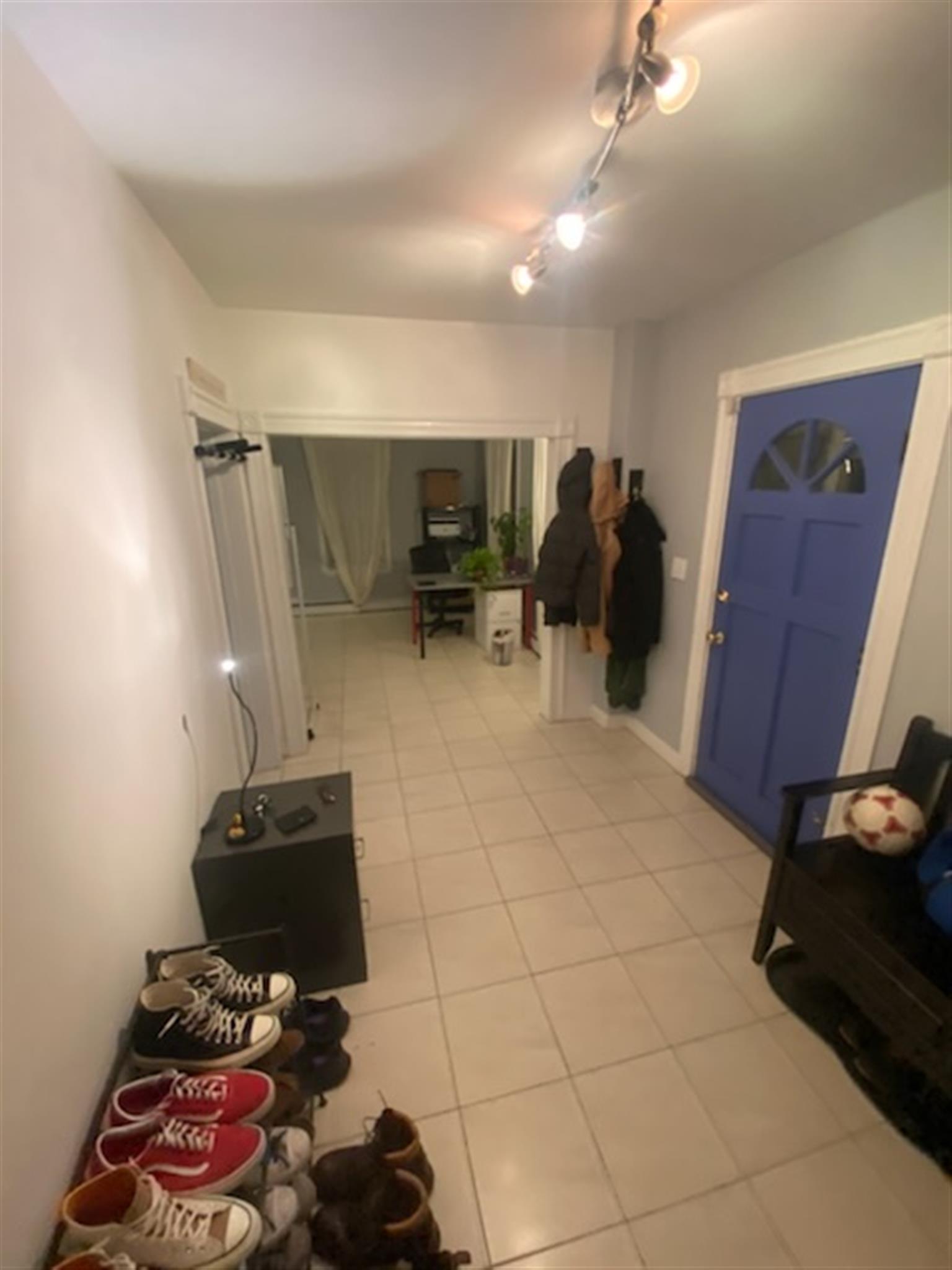 66 Paris St, Medford