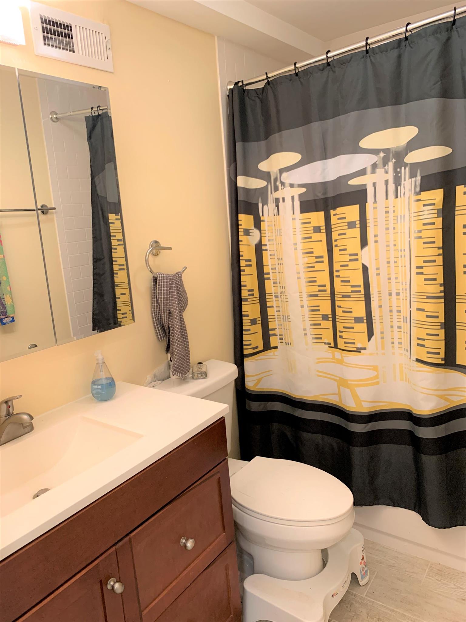 10 Jay St, Davis Square