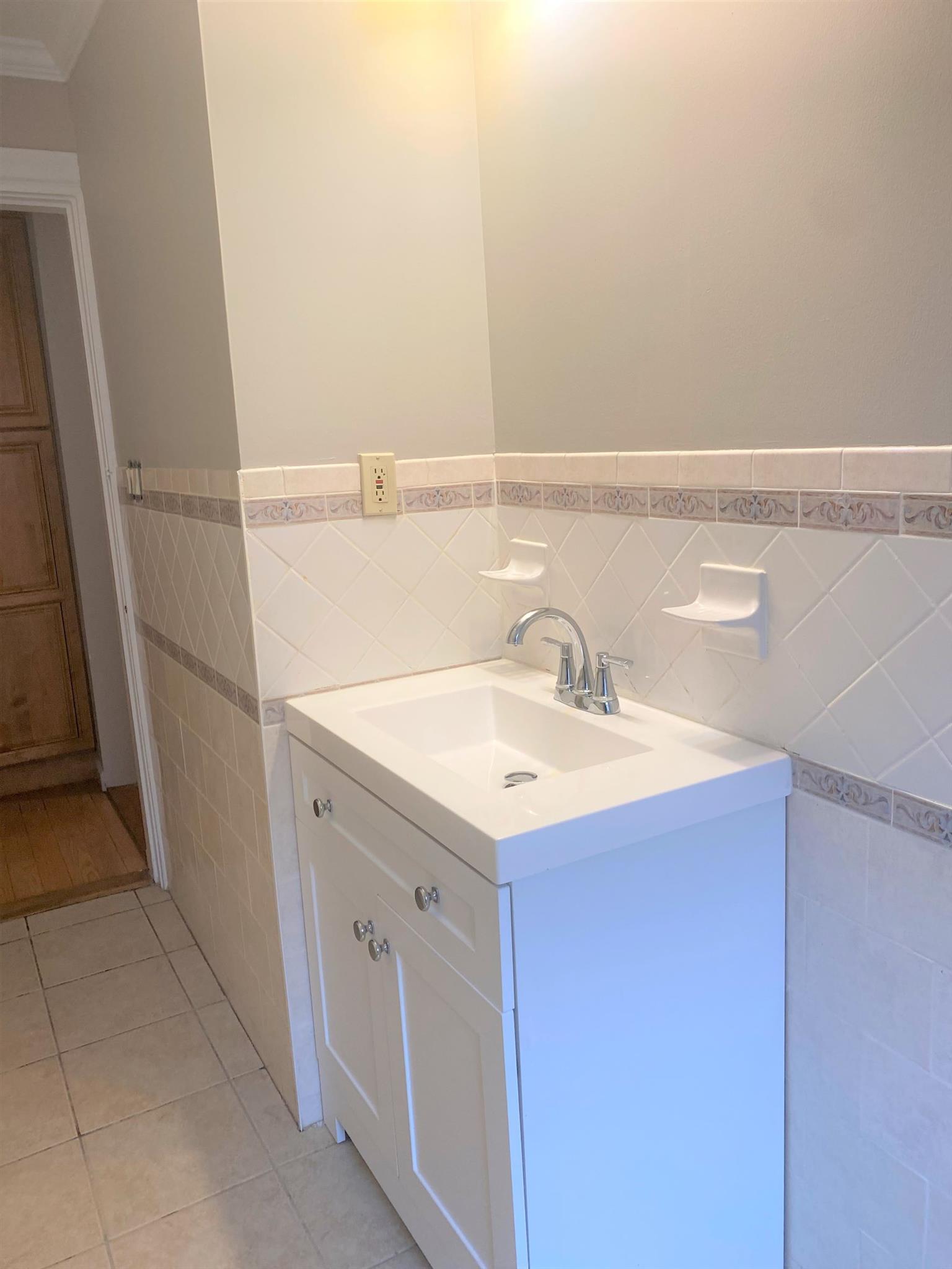 14 Howard St, Central Square