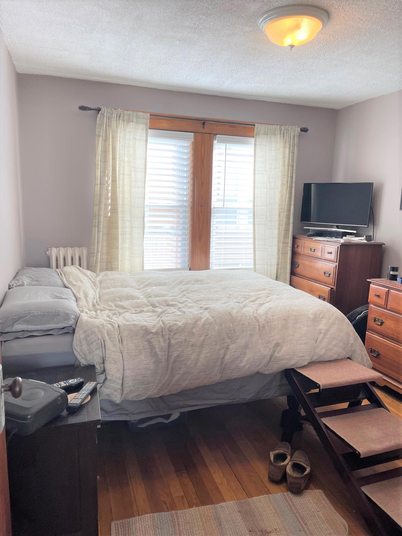 7 Doble Ave, Medford