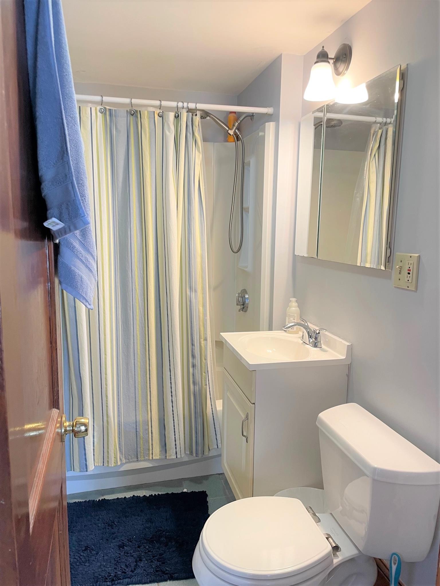 7 Doble Ave, Medford