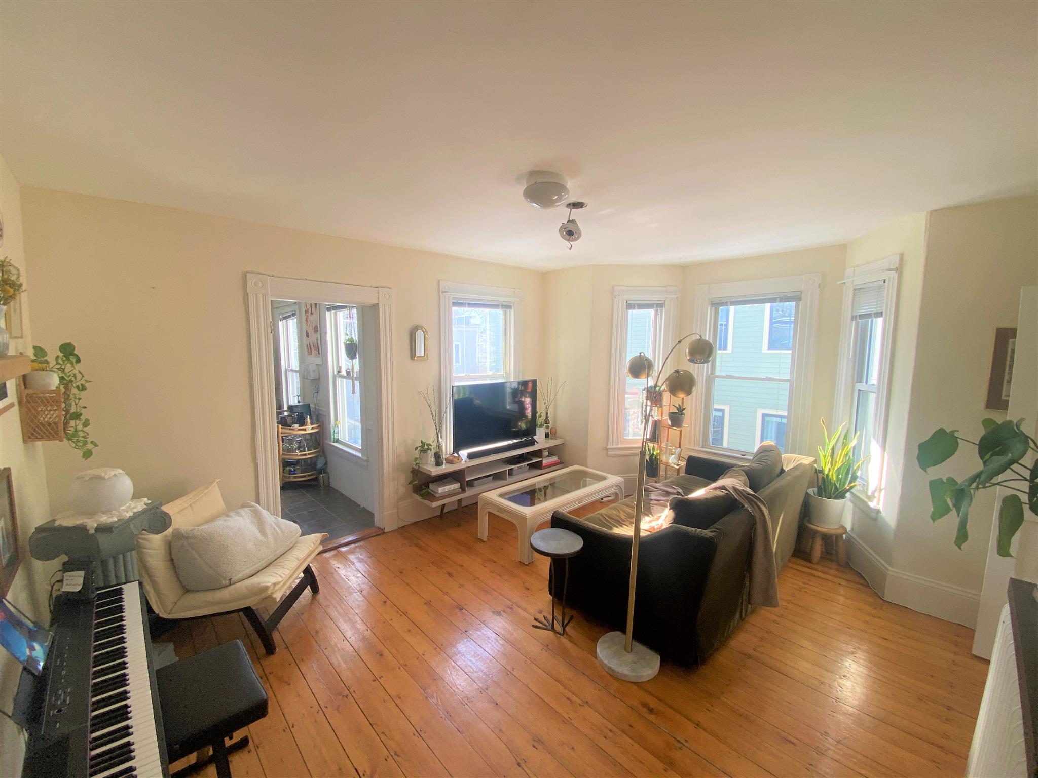 14 Tufts St, Cambridgeport