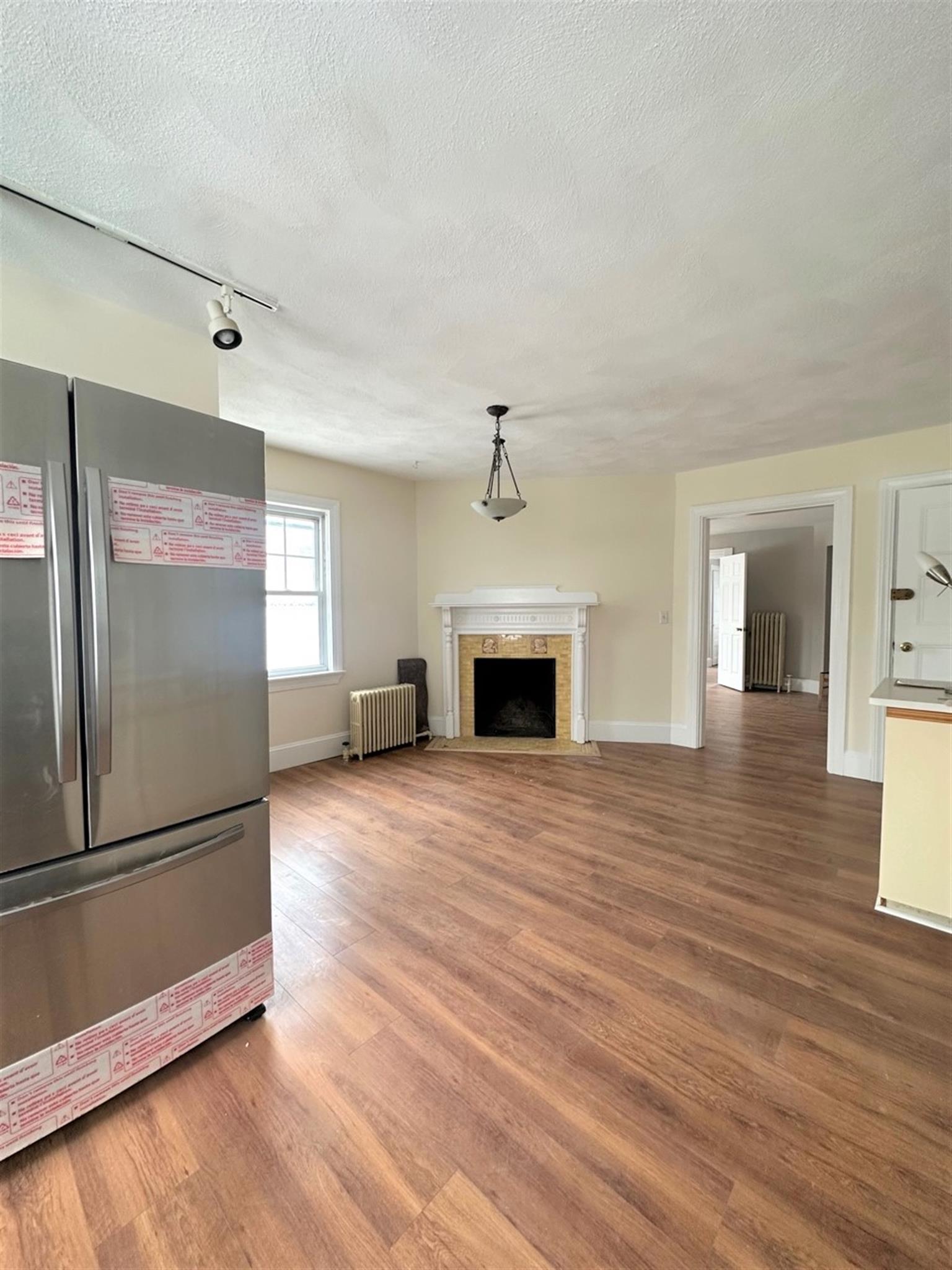 35 College Ave, Medford