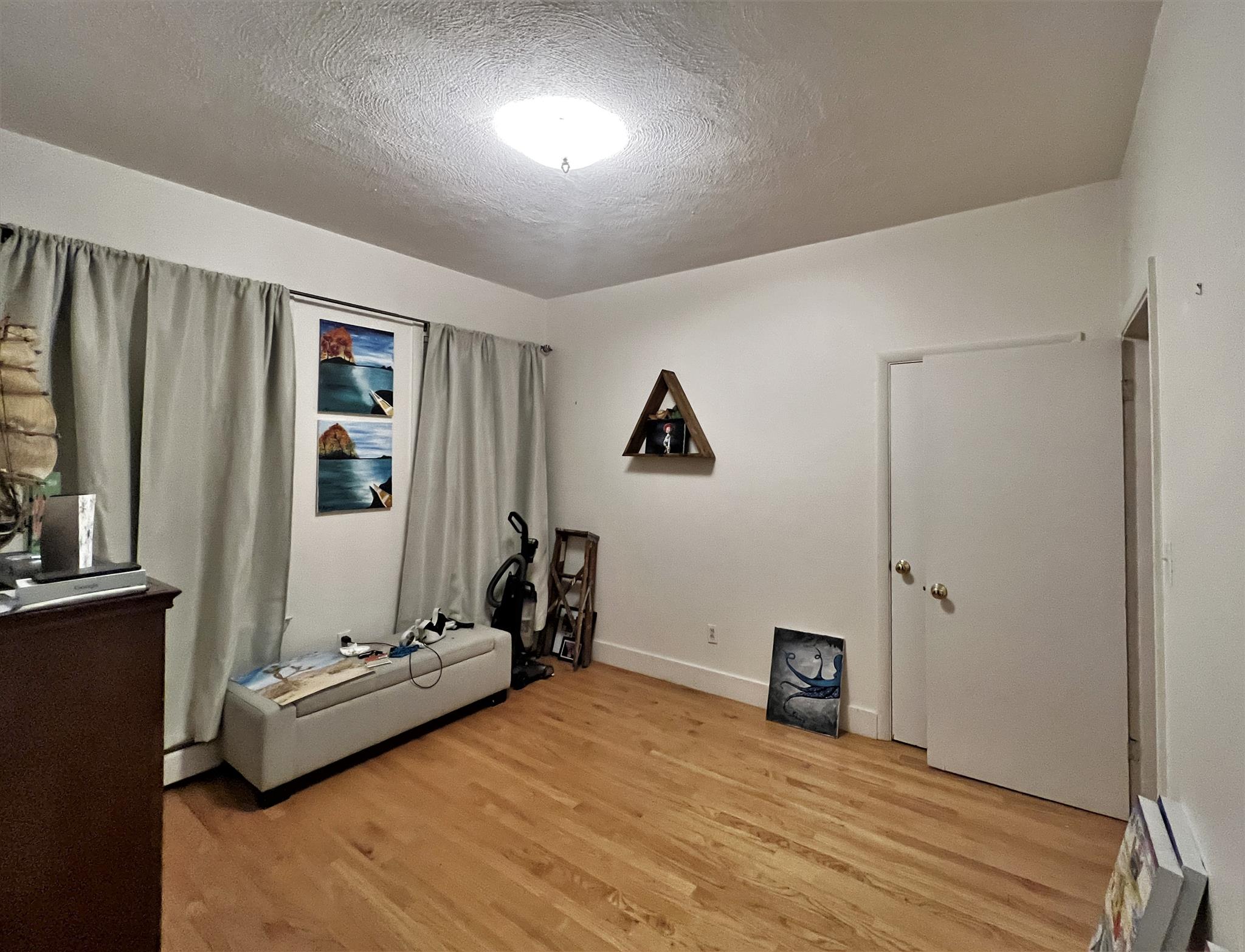 64 Beacon St, Porter Square