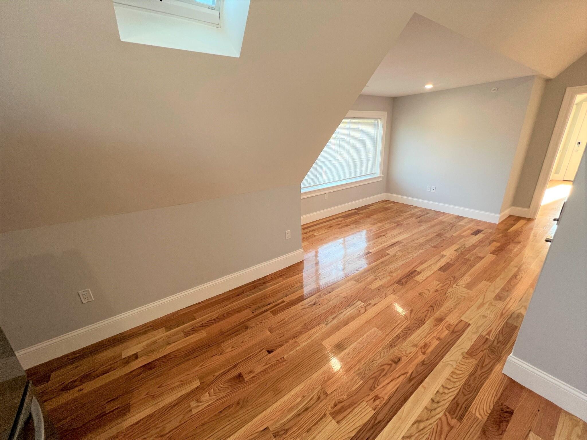 29 Alpine St, Davis Square