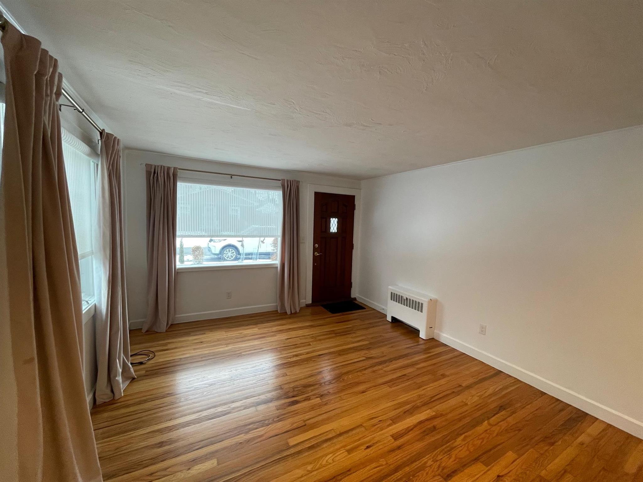 33 Mokema Ave, Waltham