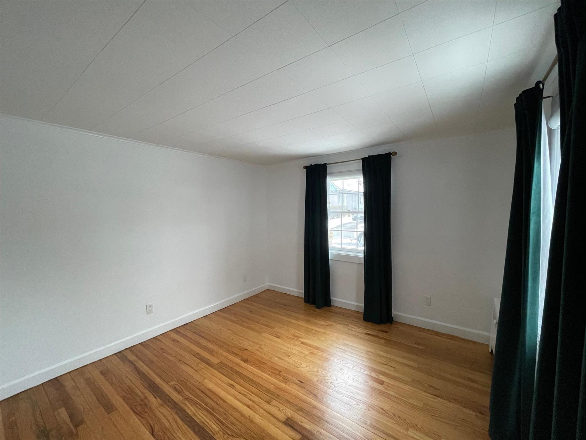 33 Mokema Ave, Waltham