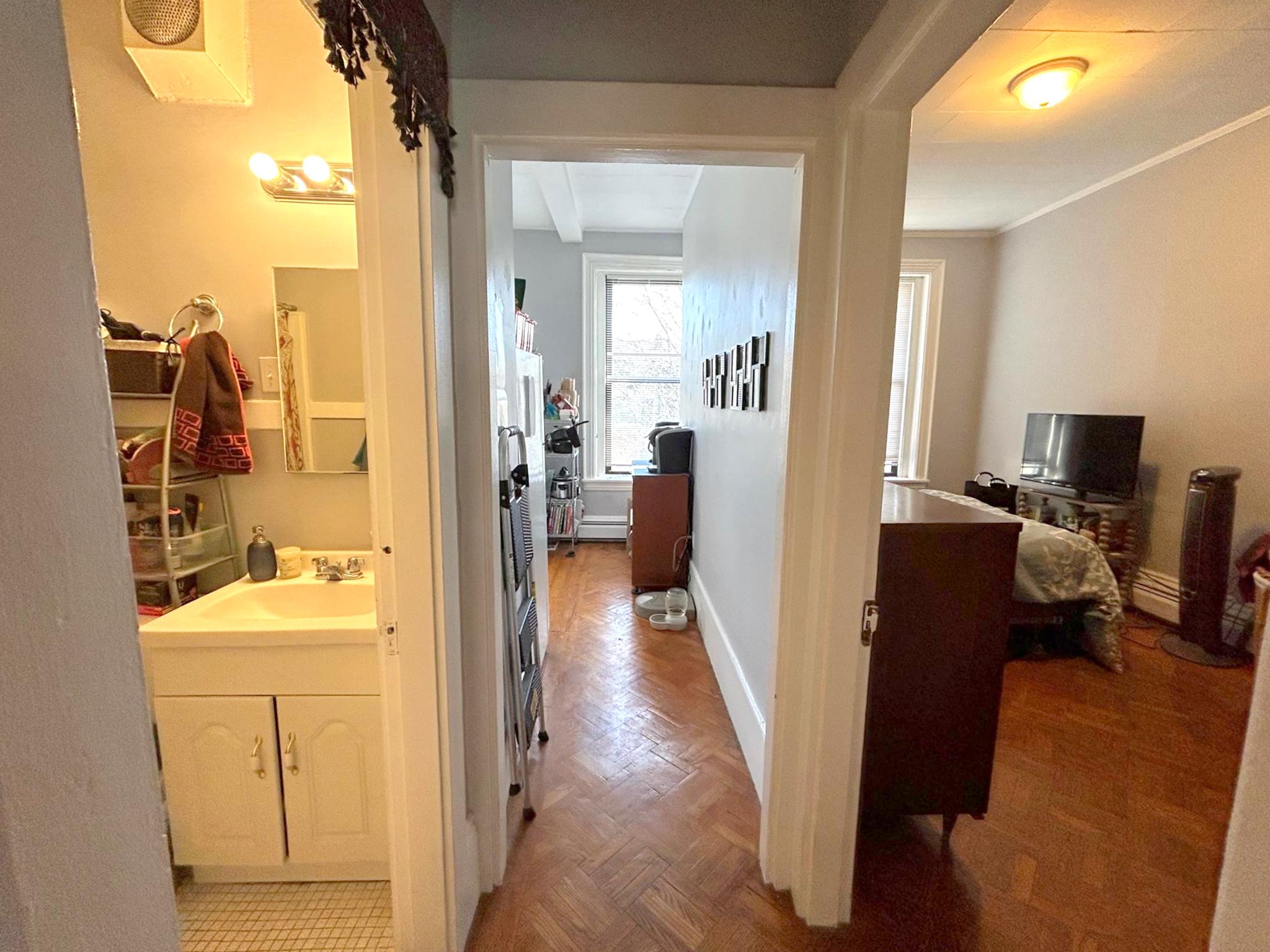 57 Adams St, Magoun Square