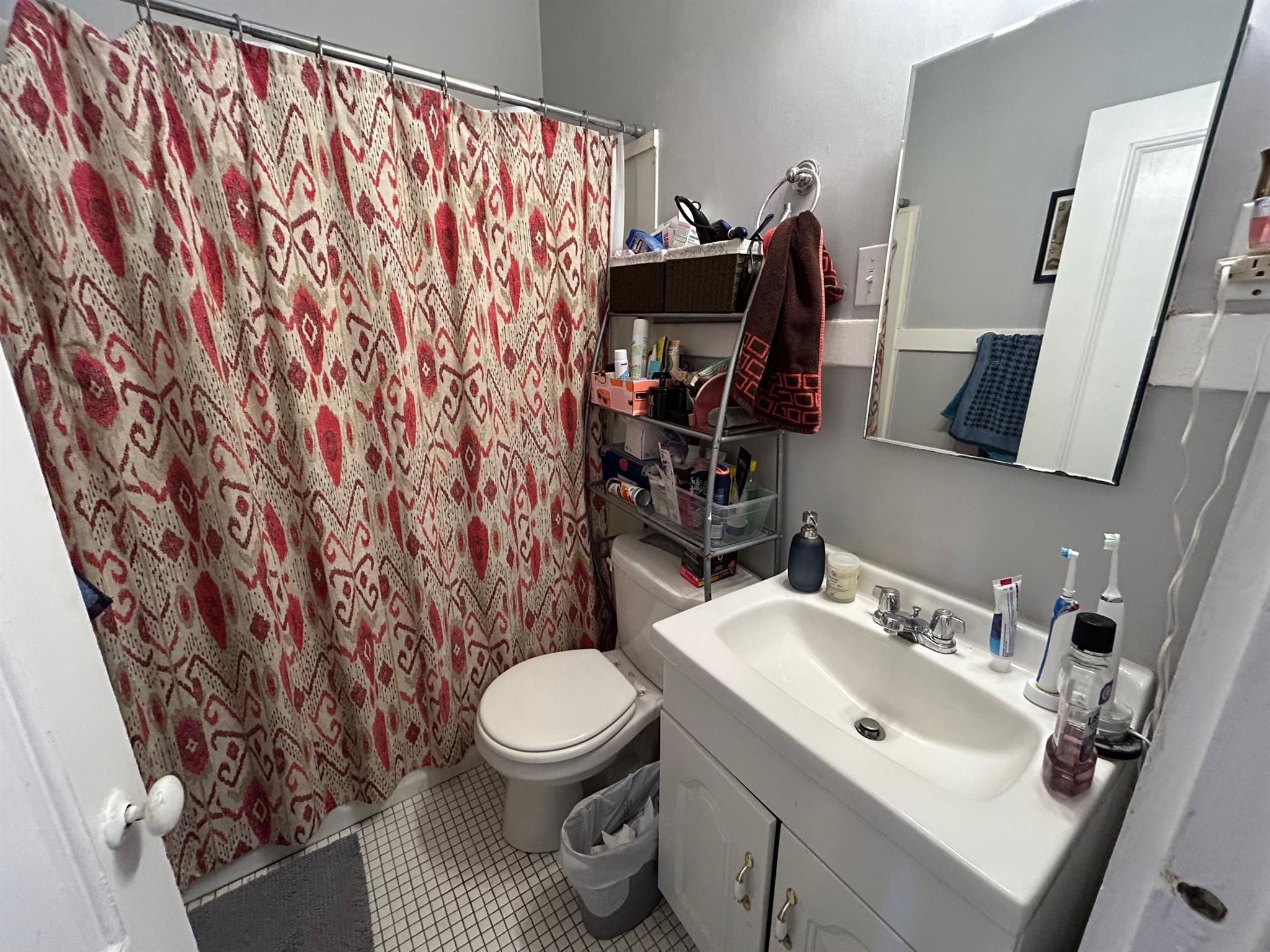 57 Adams St, Winter Hill