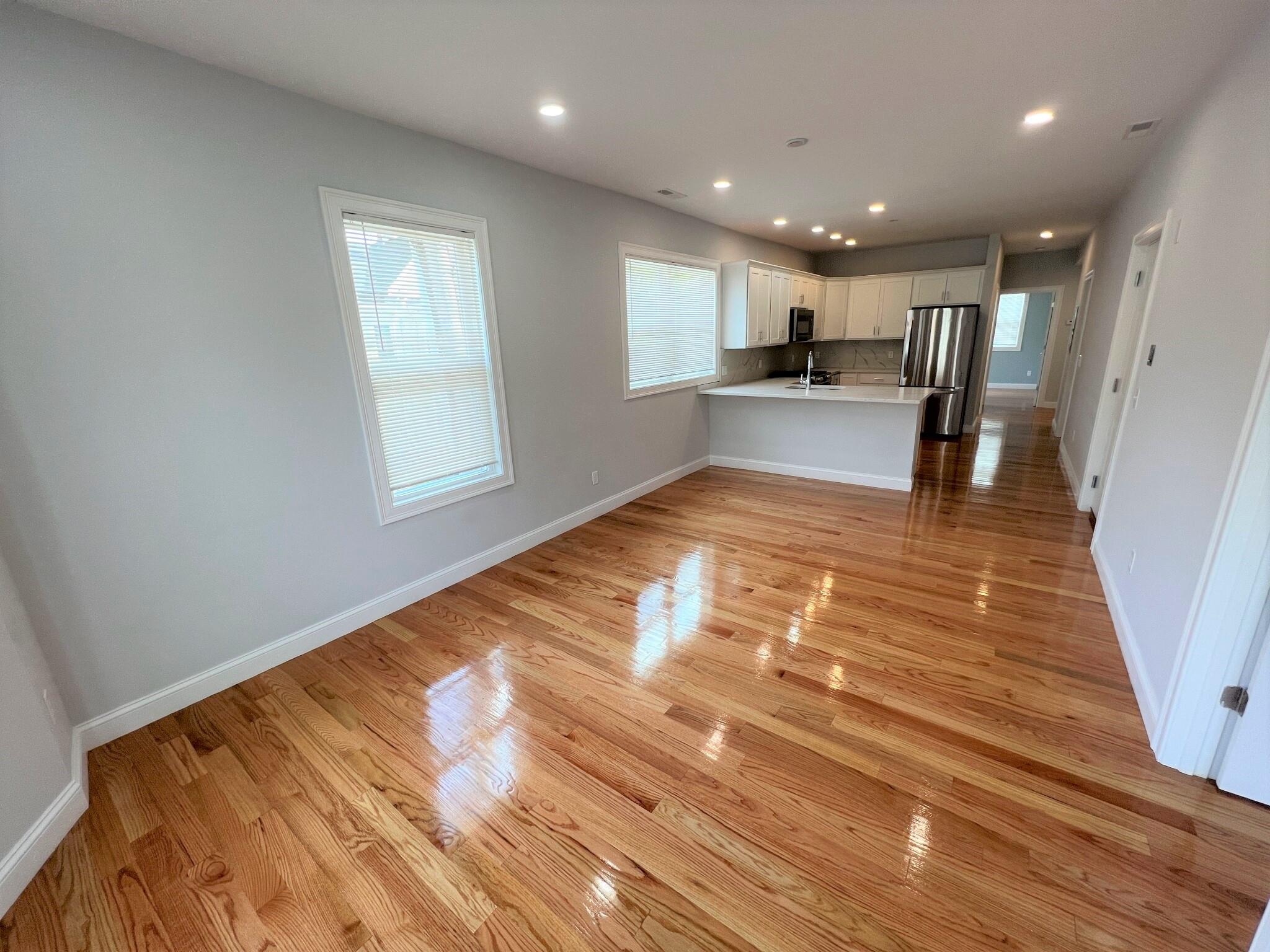 126 Cross St, East Somerville