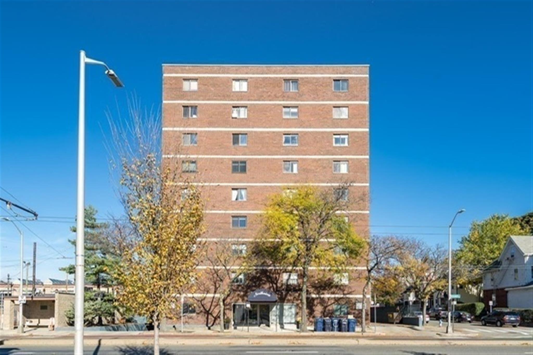 2353 Massachusetts Ave, North Cambridge