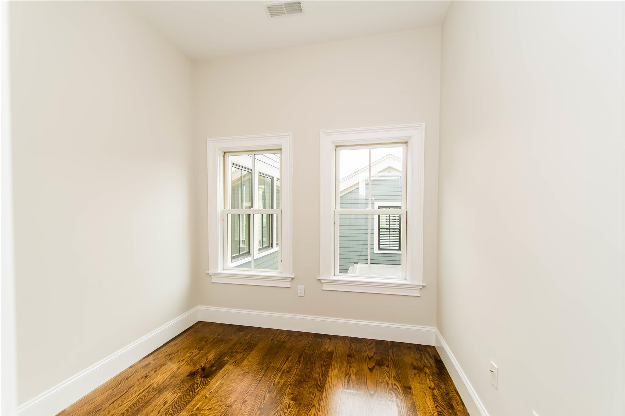 124 Columbia St, Central Square