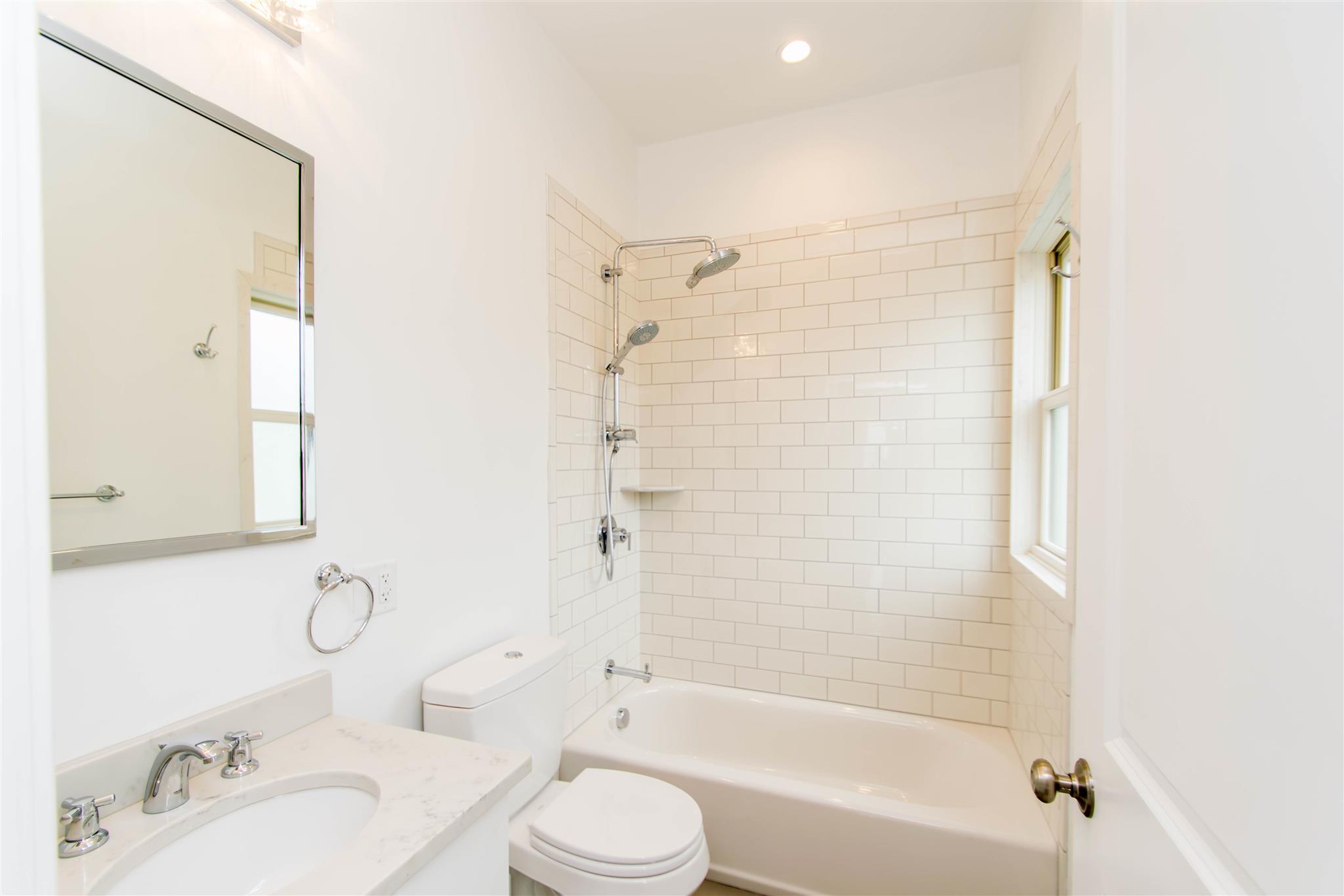 124 Columbia St, Central Square