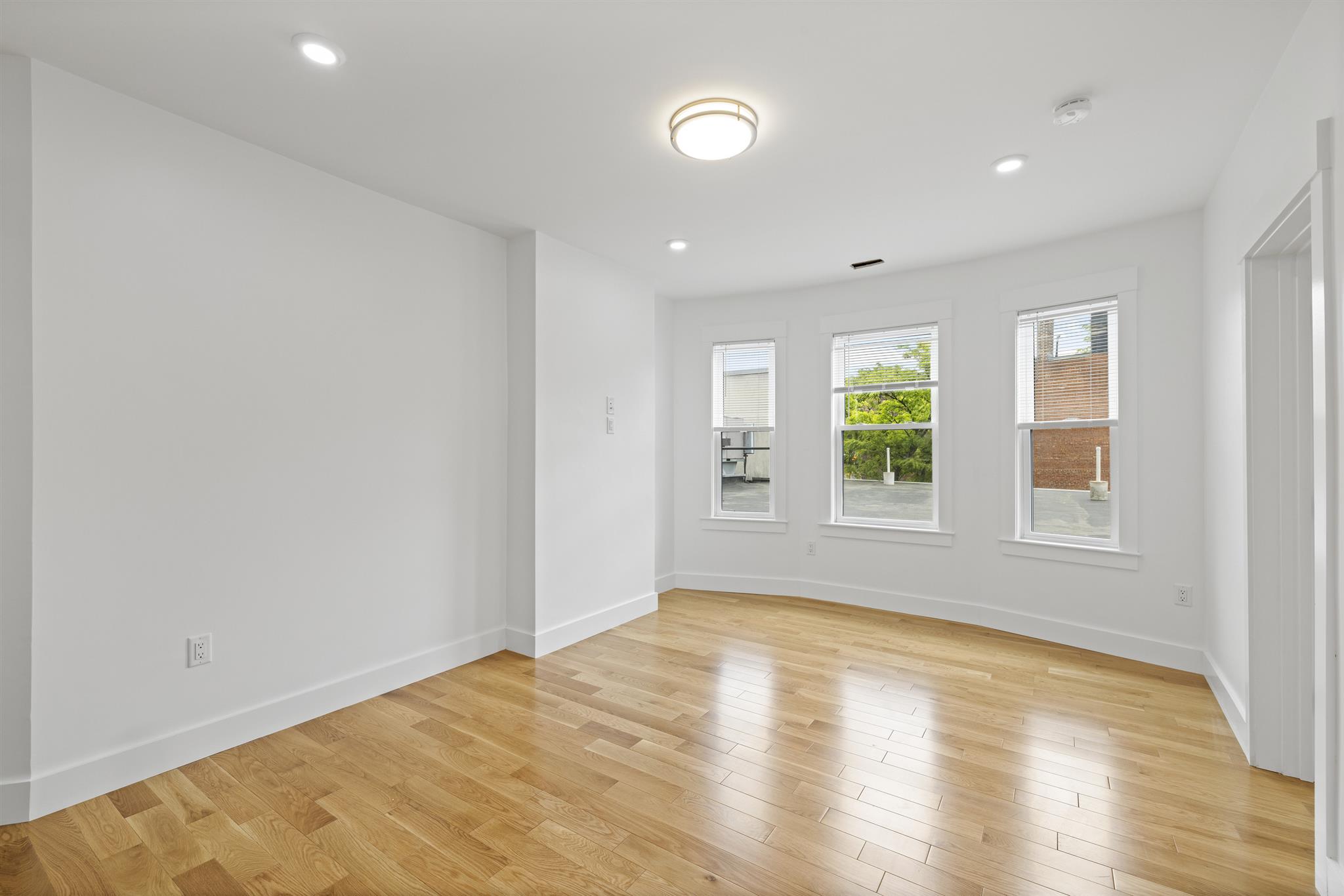 406 Columbia St, Central Square