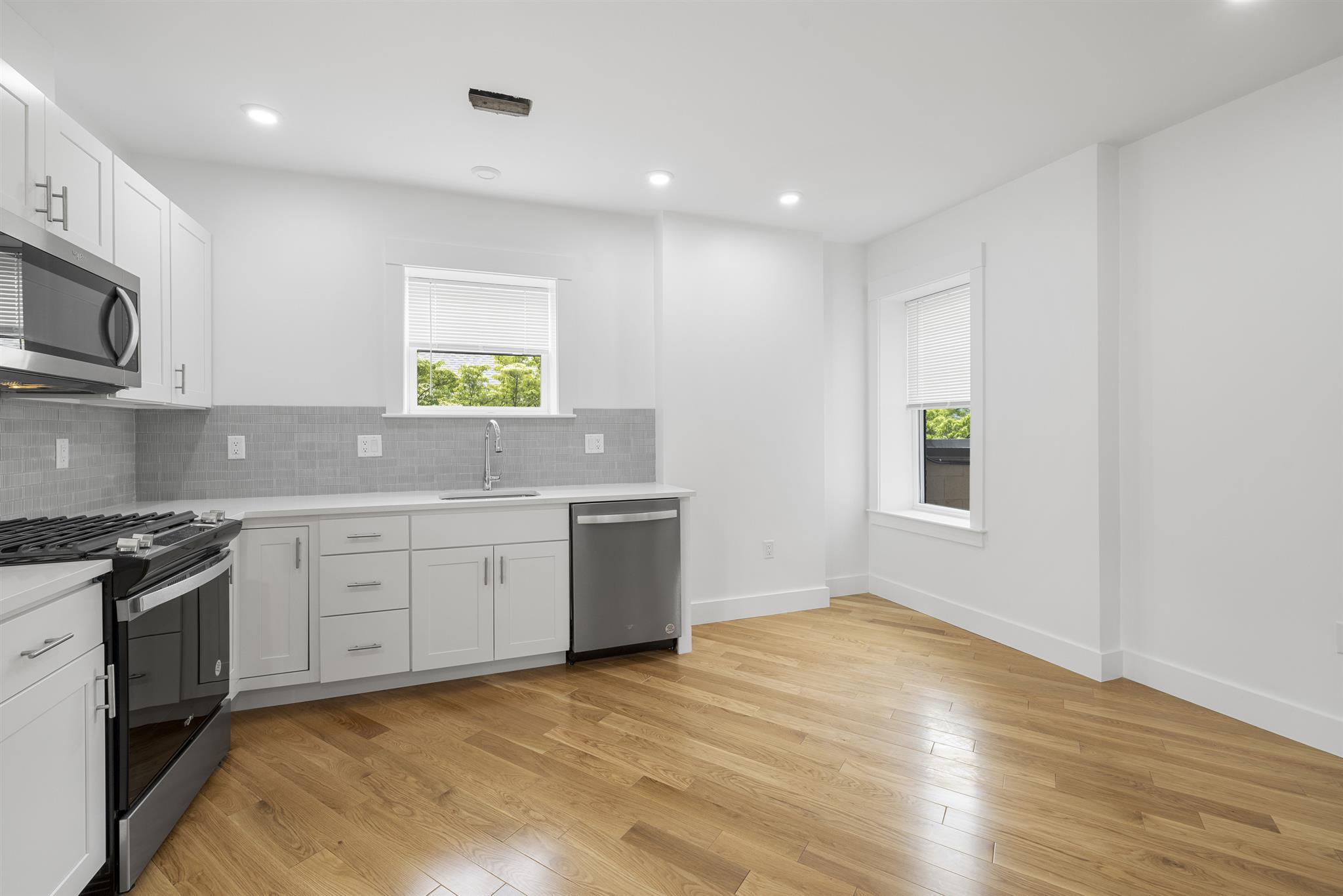 406 Columbia St, Central Square