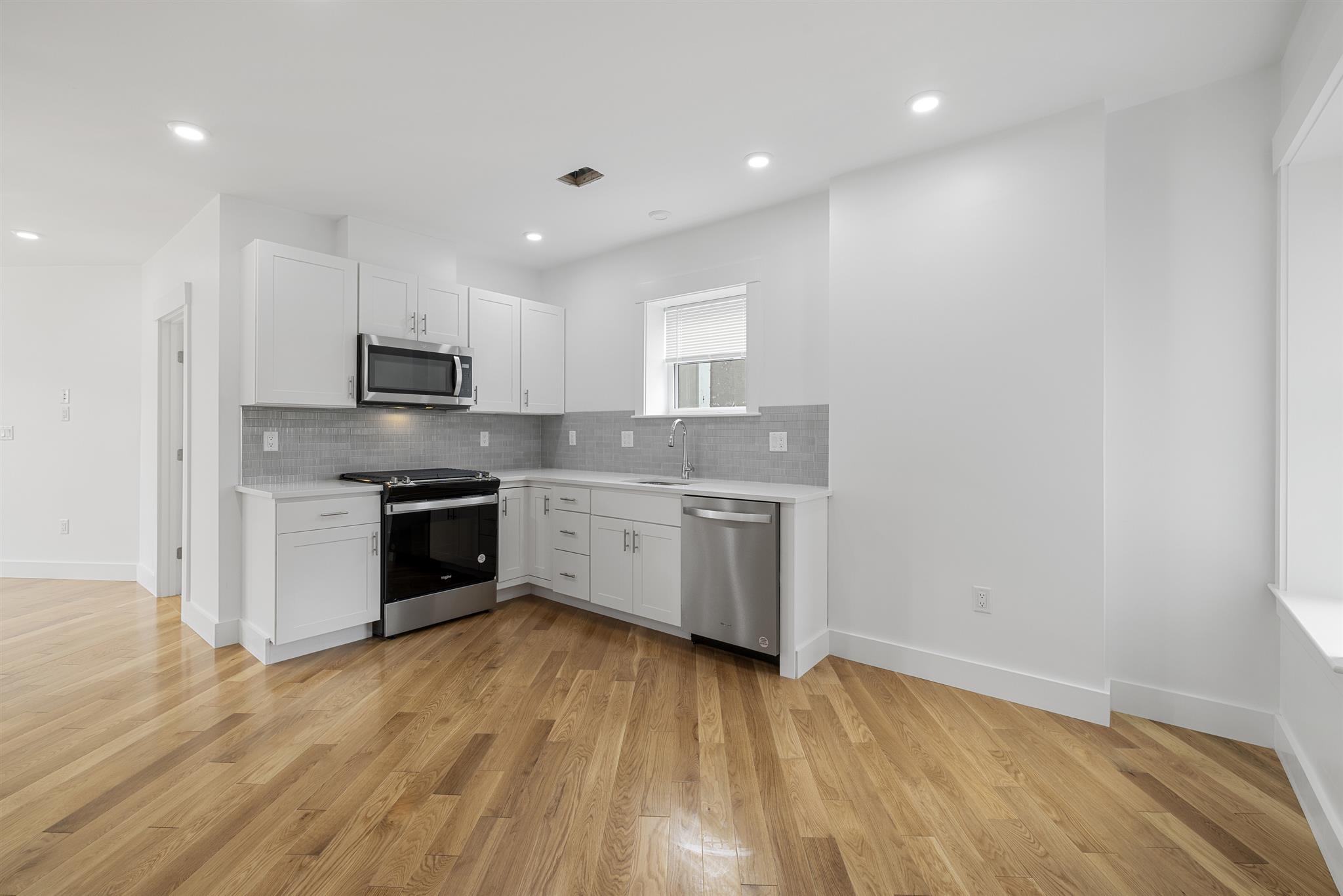 406 Columbia St, Central Square