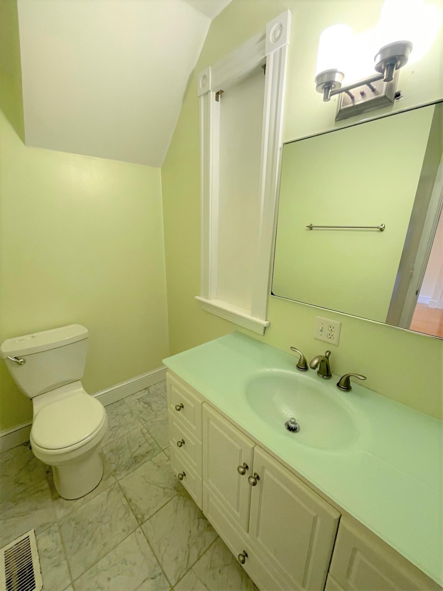 57 Creighton St, Porter Square